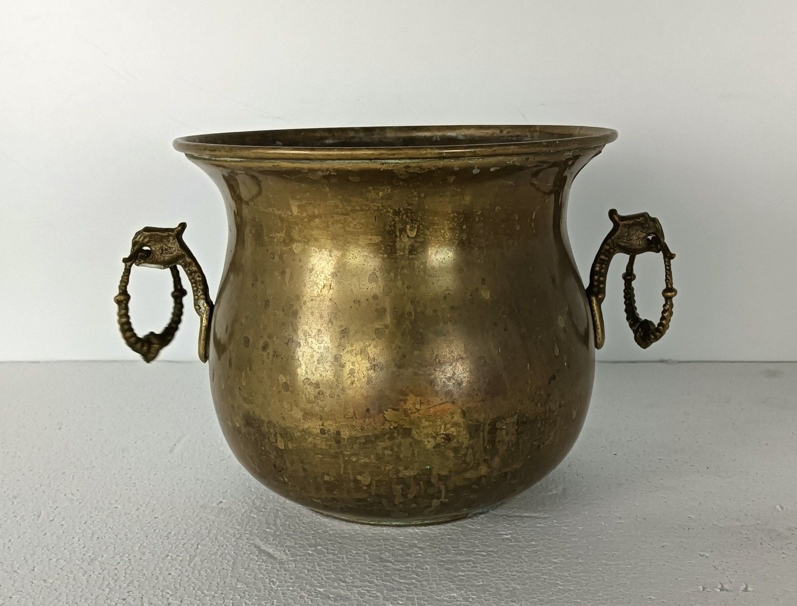 Gothic  Planter Cachepot Vintage Brass Kettle Decorative Dragon Handles Hammered photo vinterior