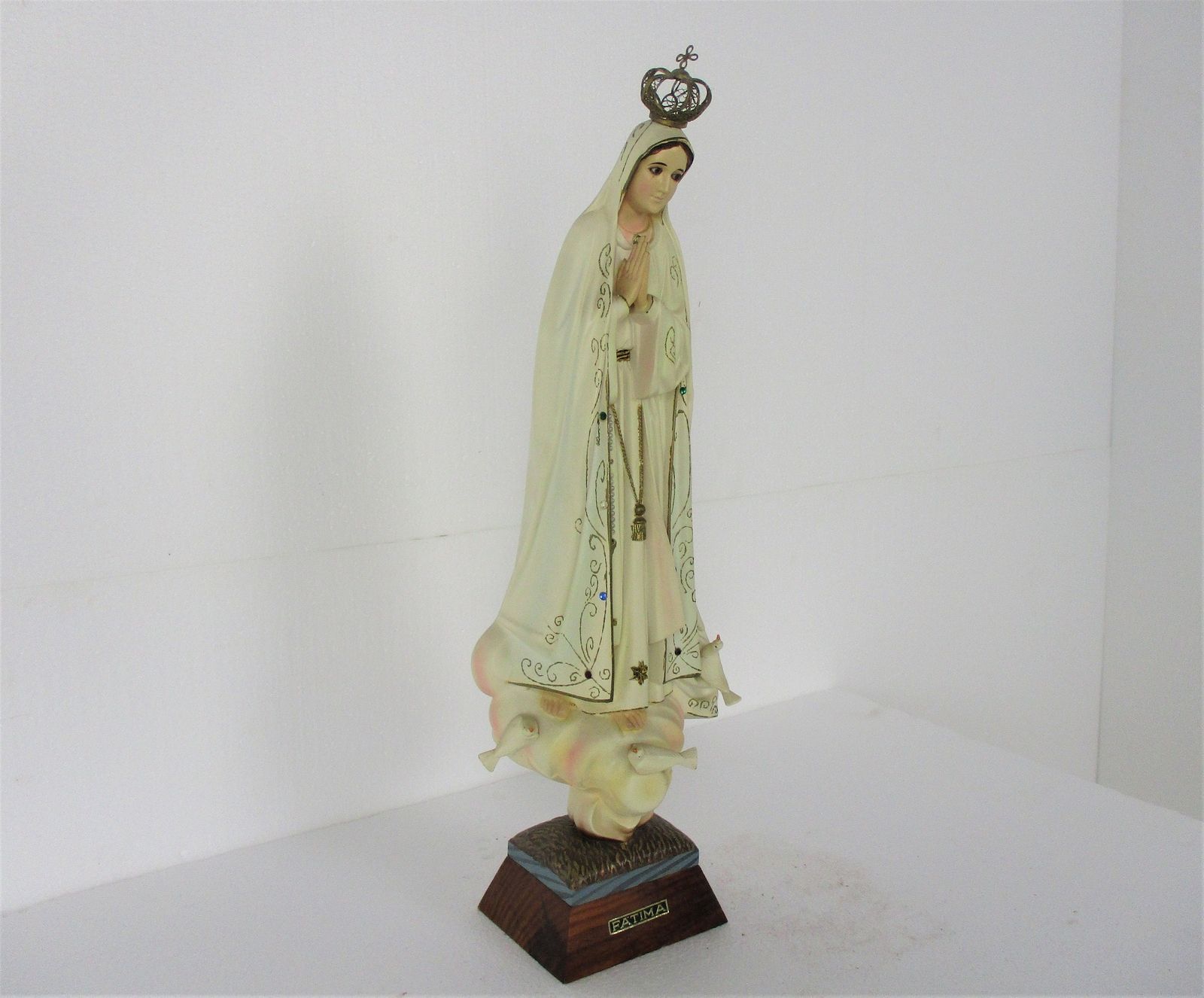 Vintage Our Lady Fatima Resine Statue Glass Eyes Portugal Authentic 18.89" photo for sale