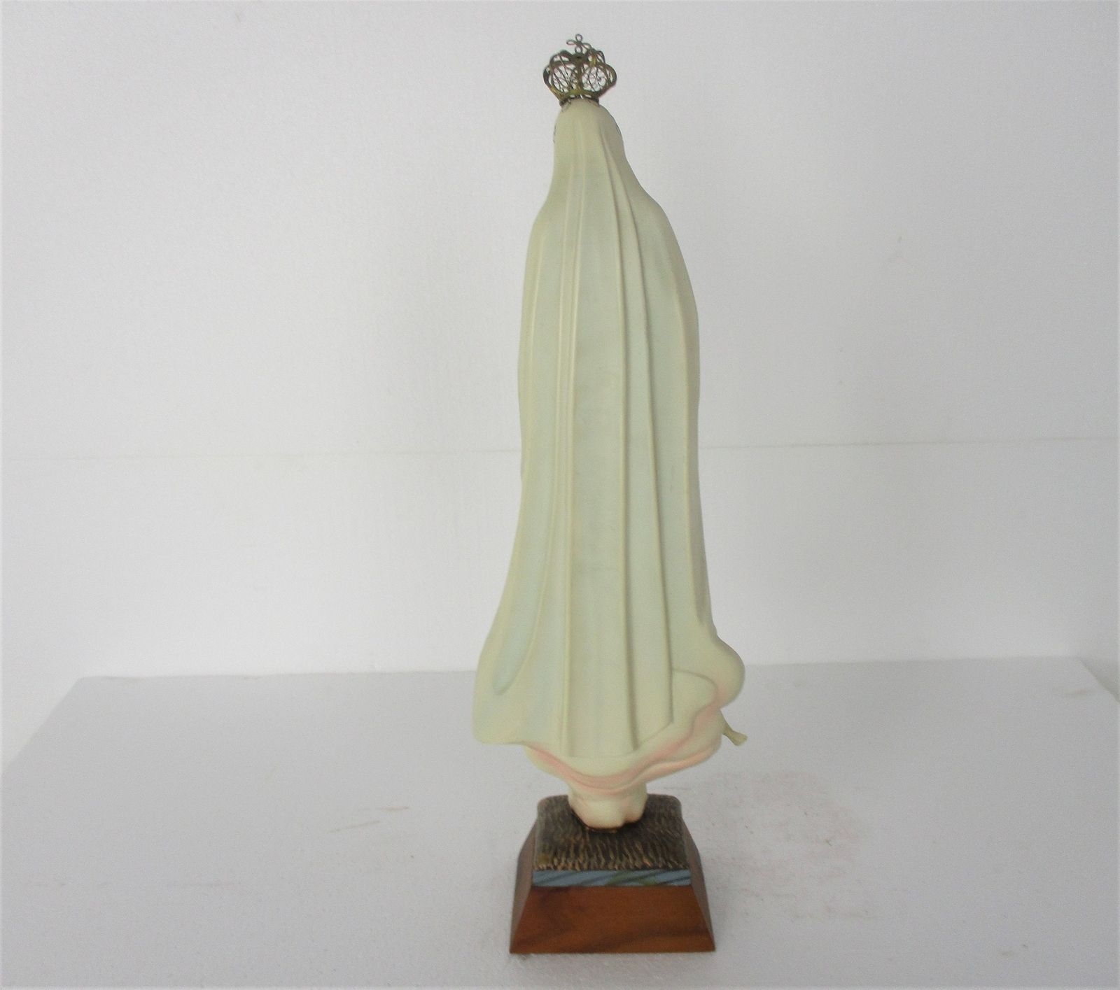 Vintage Our Lady Fatima Resine Statue Glass Eyes Portugal Authentic 18.89" photo vintage