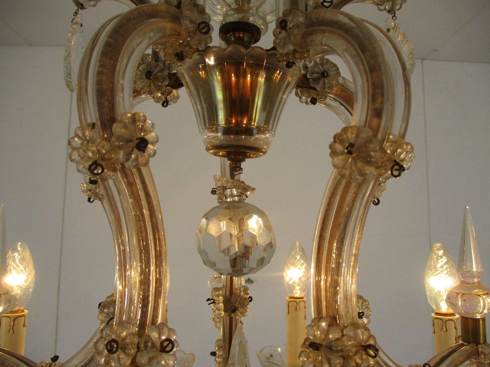 photo furniture Chandelier 10 Arms Lights Brass Christal  Prisms Hollywood Regency Marie Therese