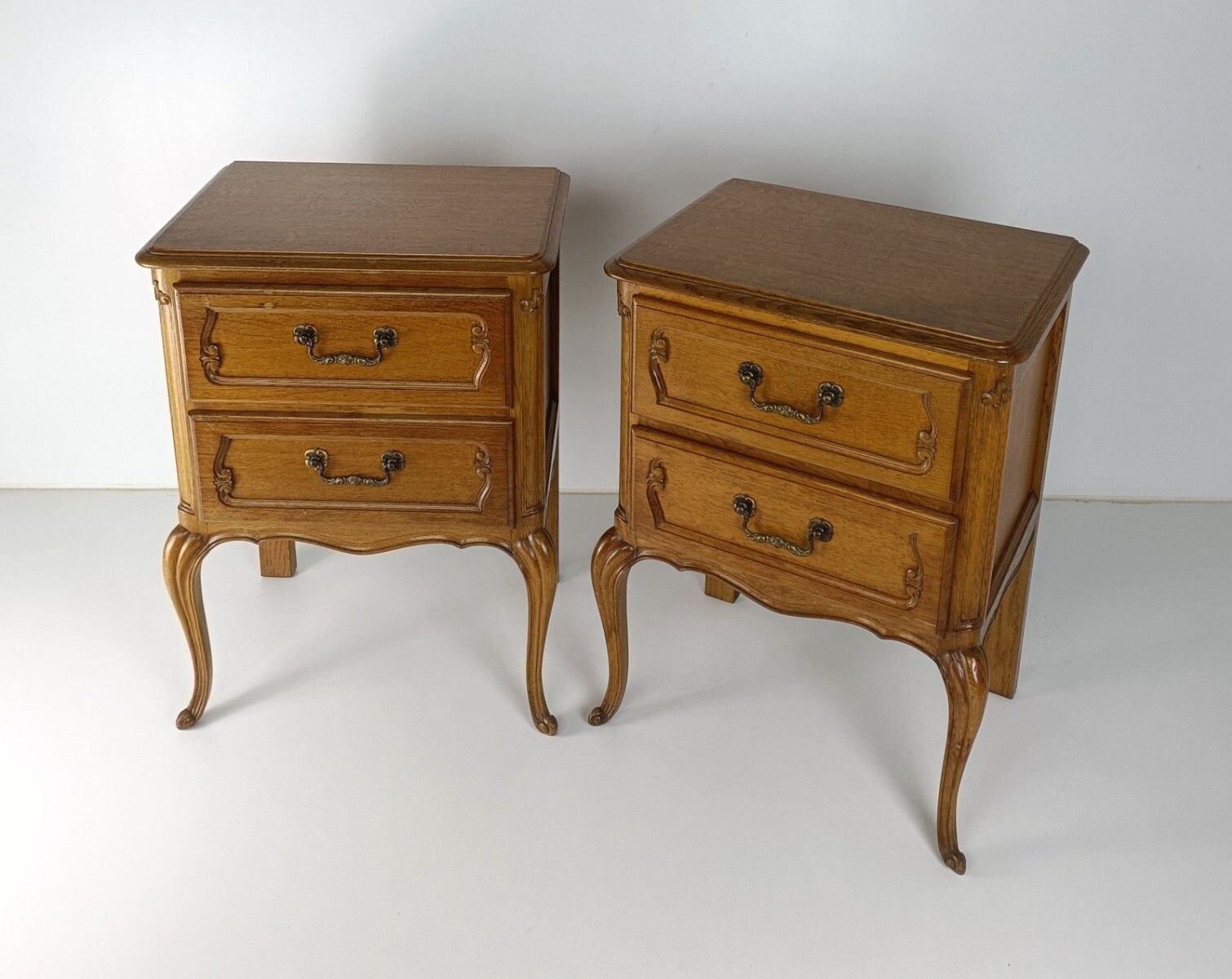 Couple French Louis XV/XVI Style Wooden Nightstands Chest Of Drawers Vintage Mod photo furniture
