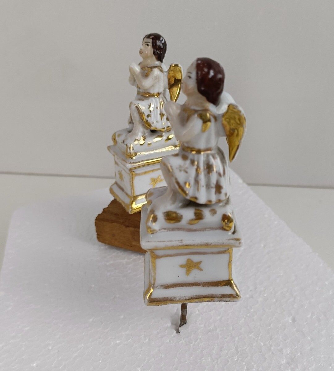 Vieux Paris Porcelain Antique White Gold Gilded Angels Statues Figurines Pair photo 162.0