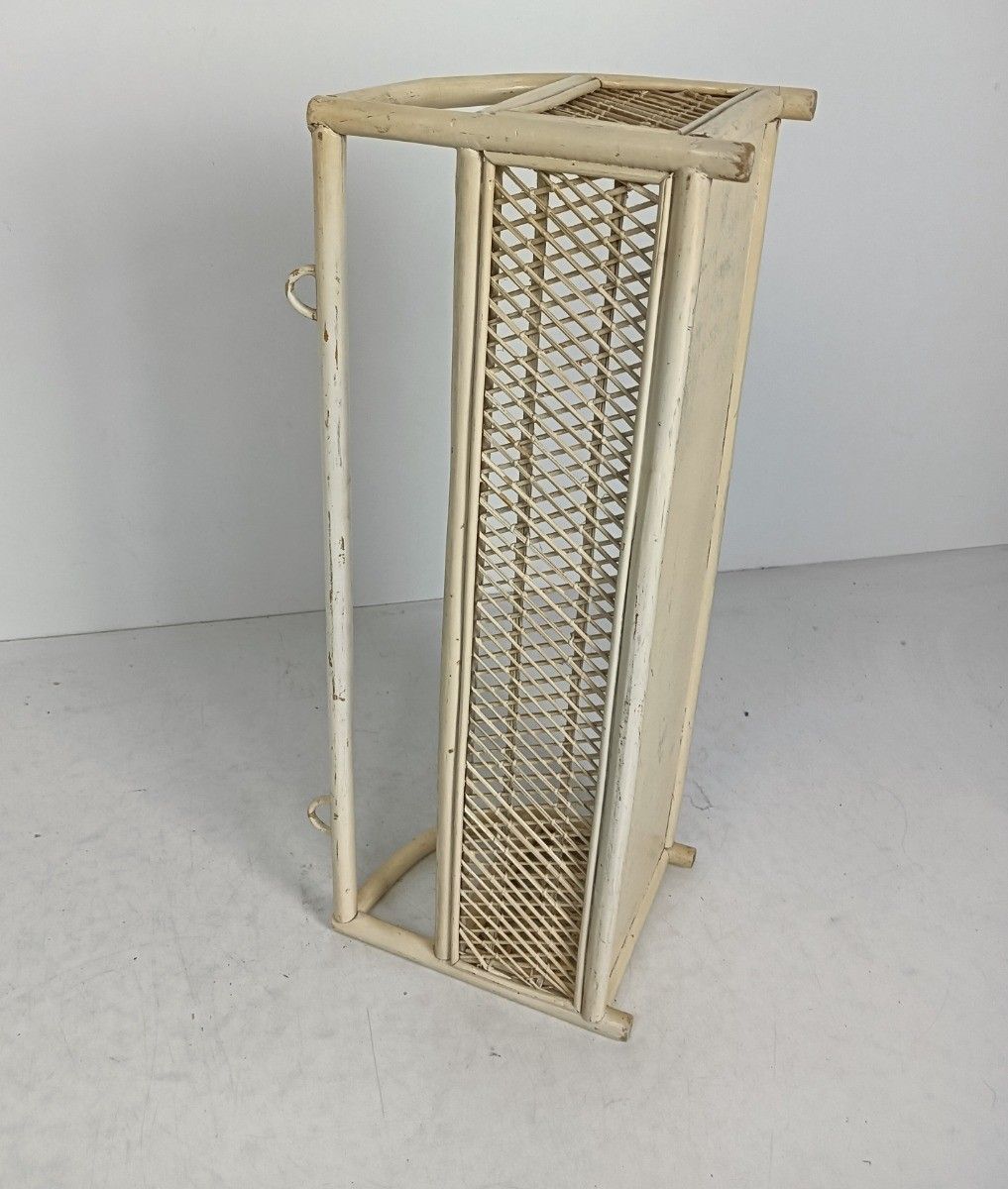 photo furniture Vintage Hanging Standing Rack Rapandi Style Rattan Painted White French