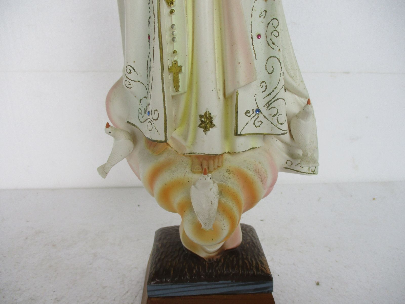 Vintage Our Lady Fatima Resin Statue Glass Eyes Portugal Authentic 17.32" photo Art