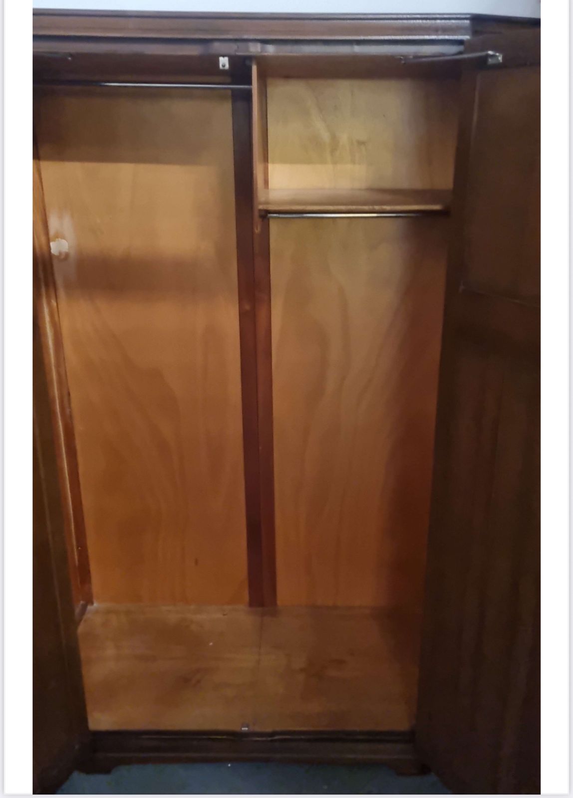 Oak Carved Double Wardrobe