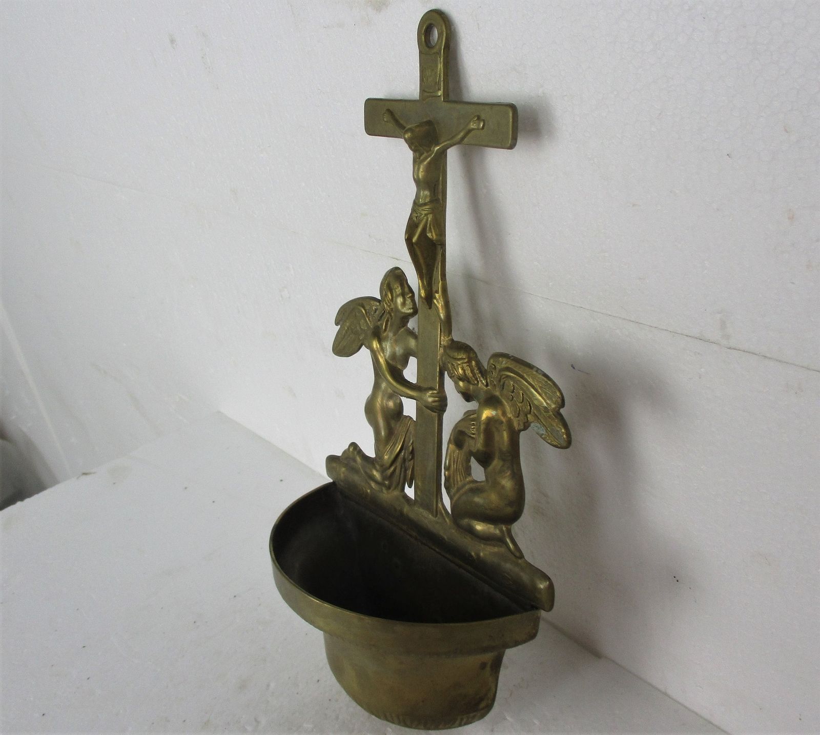 Vintage Large Brass Holy Water Font Angels Crucifix Cross Jesus Wall Hanging photo 57.0