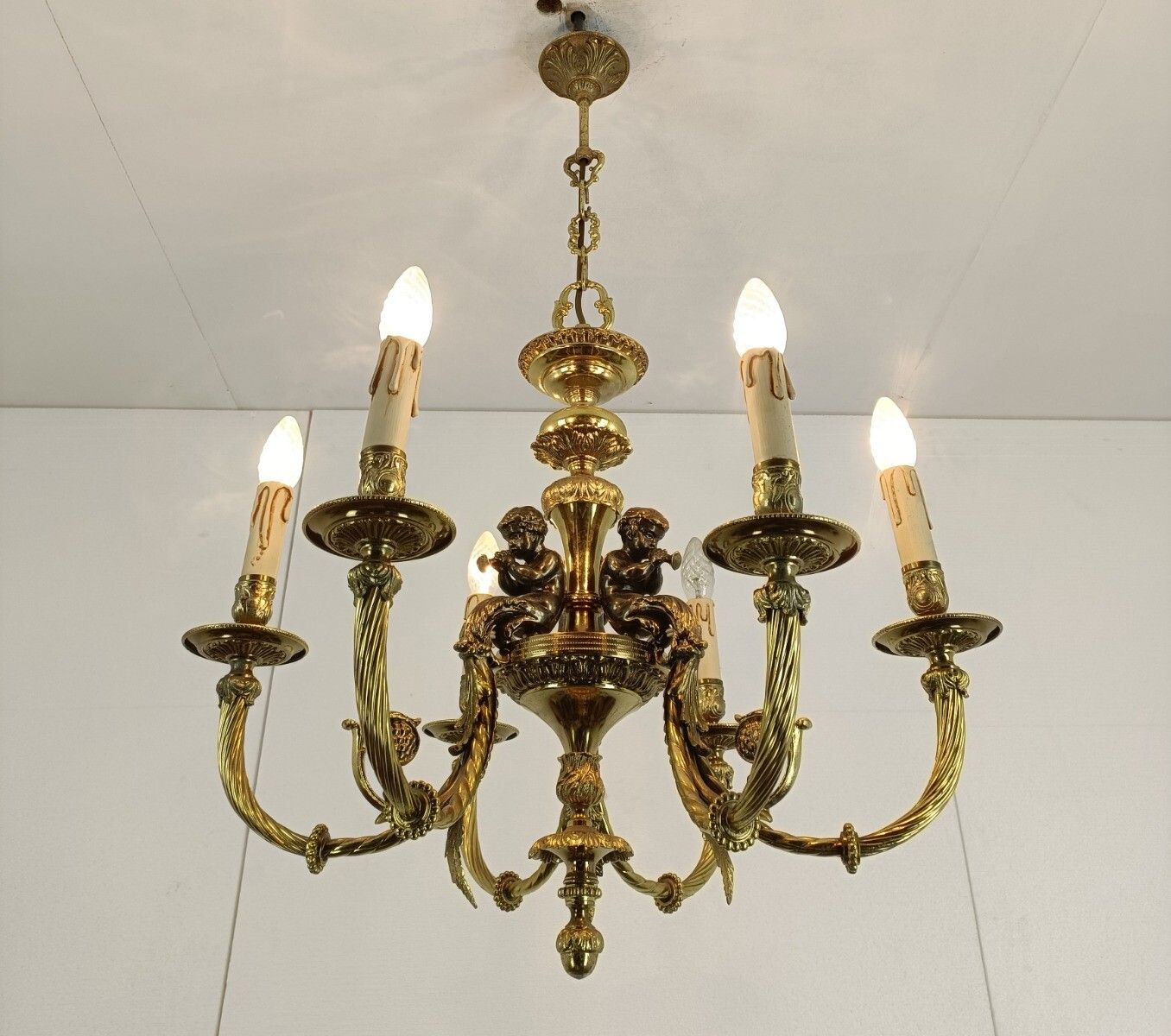 Exquisite Hollywood Regency Chandelier 6 Arm Bronze Patinated Cherubs Trumpet photo Lighting