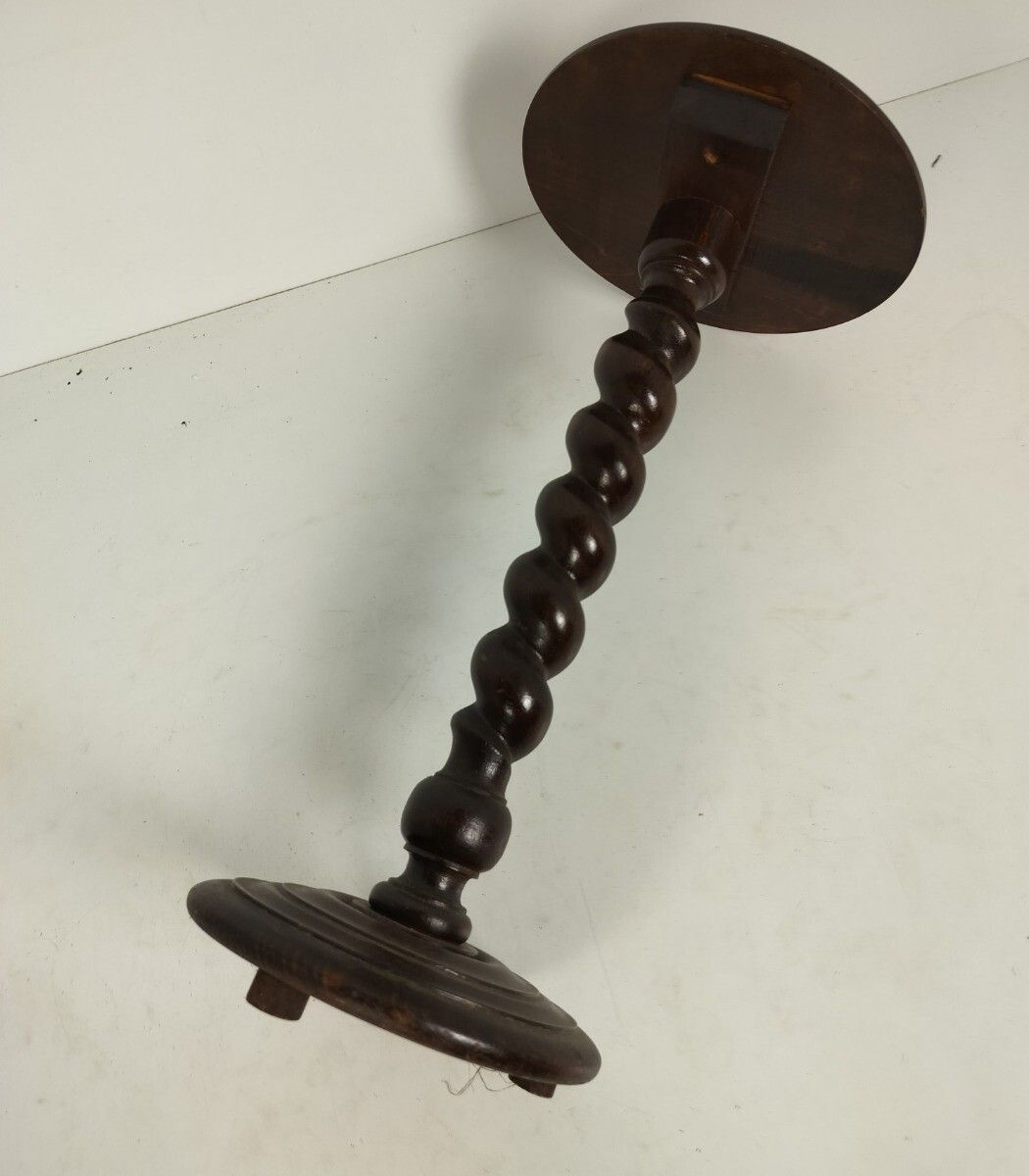 Hand Carved Ornate Wood Barley Twist Pedestal Smokers Side Plant Stand Table Far photo 244.0