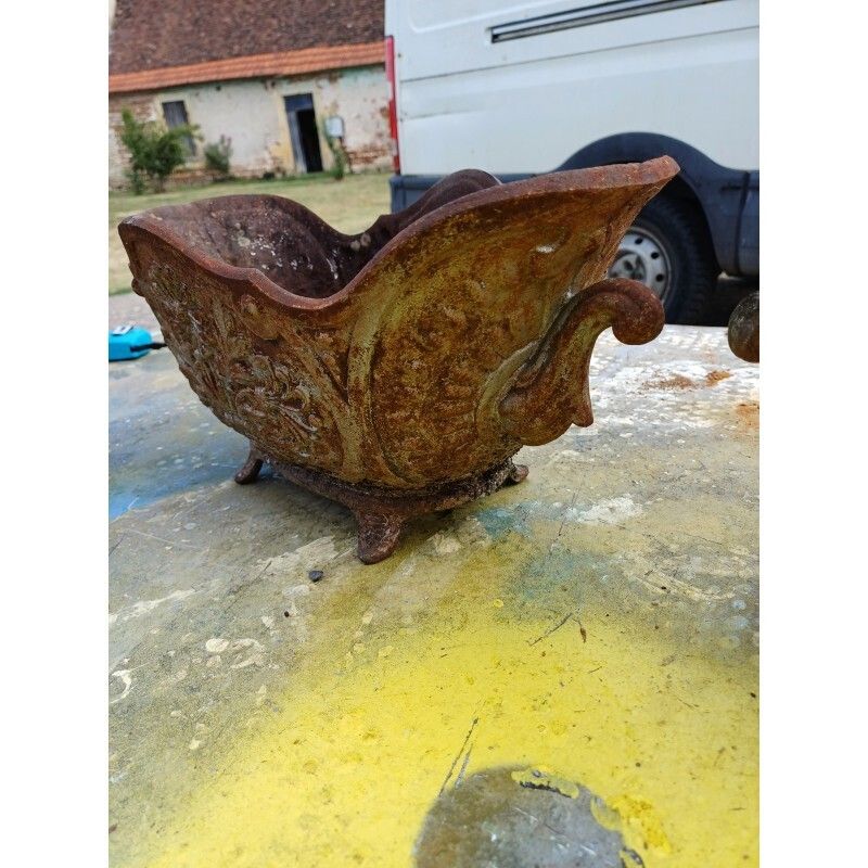 Pair Of Enamelled Cast Iron Planters From 1900 From Charleville Mézières photo vintage