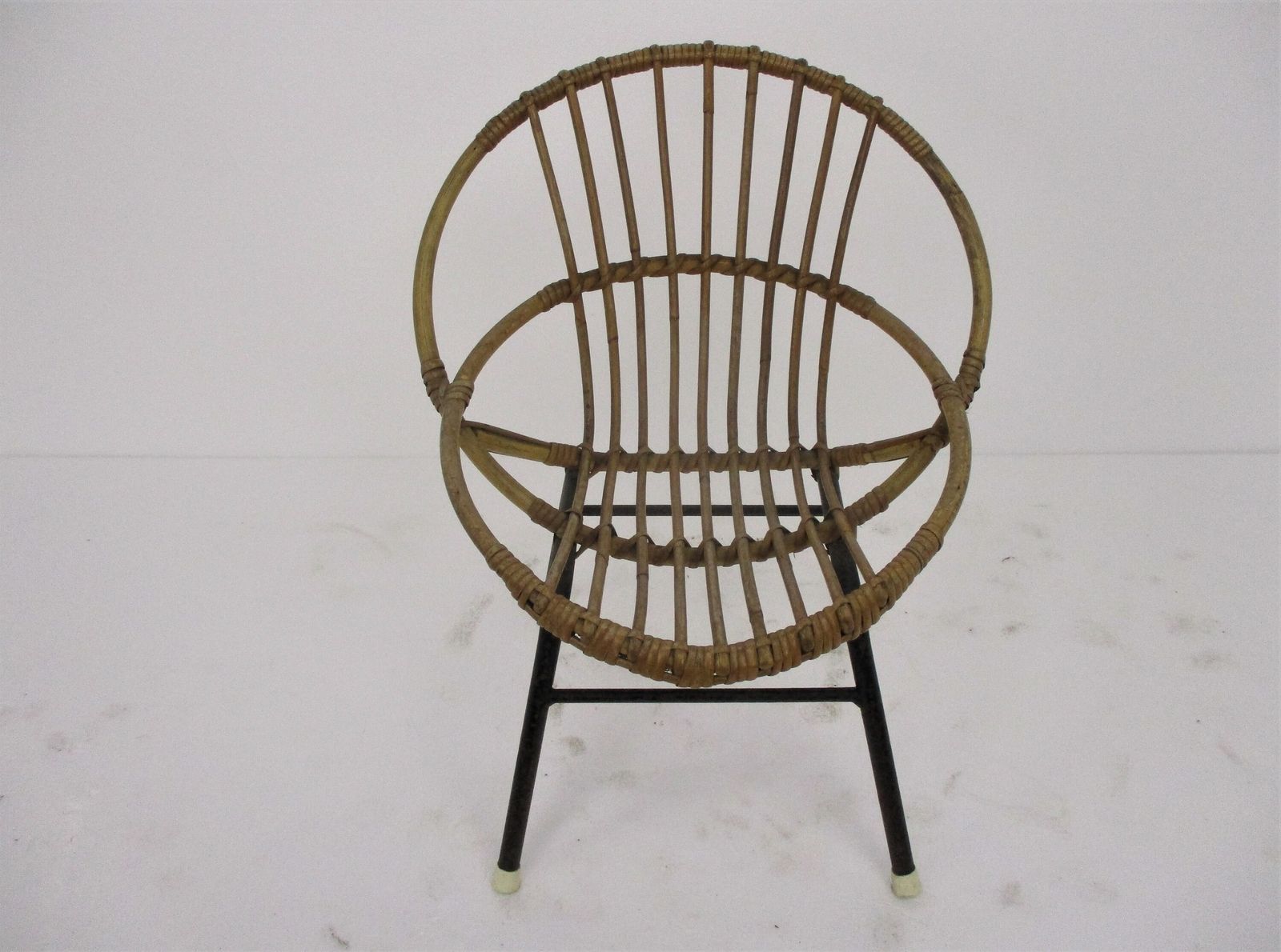 Child Chair Mid Century Modern Rattan Round Hoop Lounge Chair Rohé Noordwolde V photo furniture