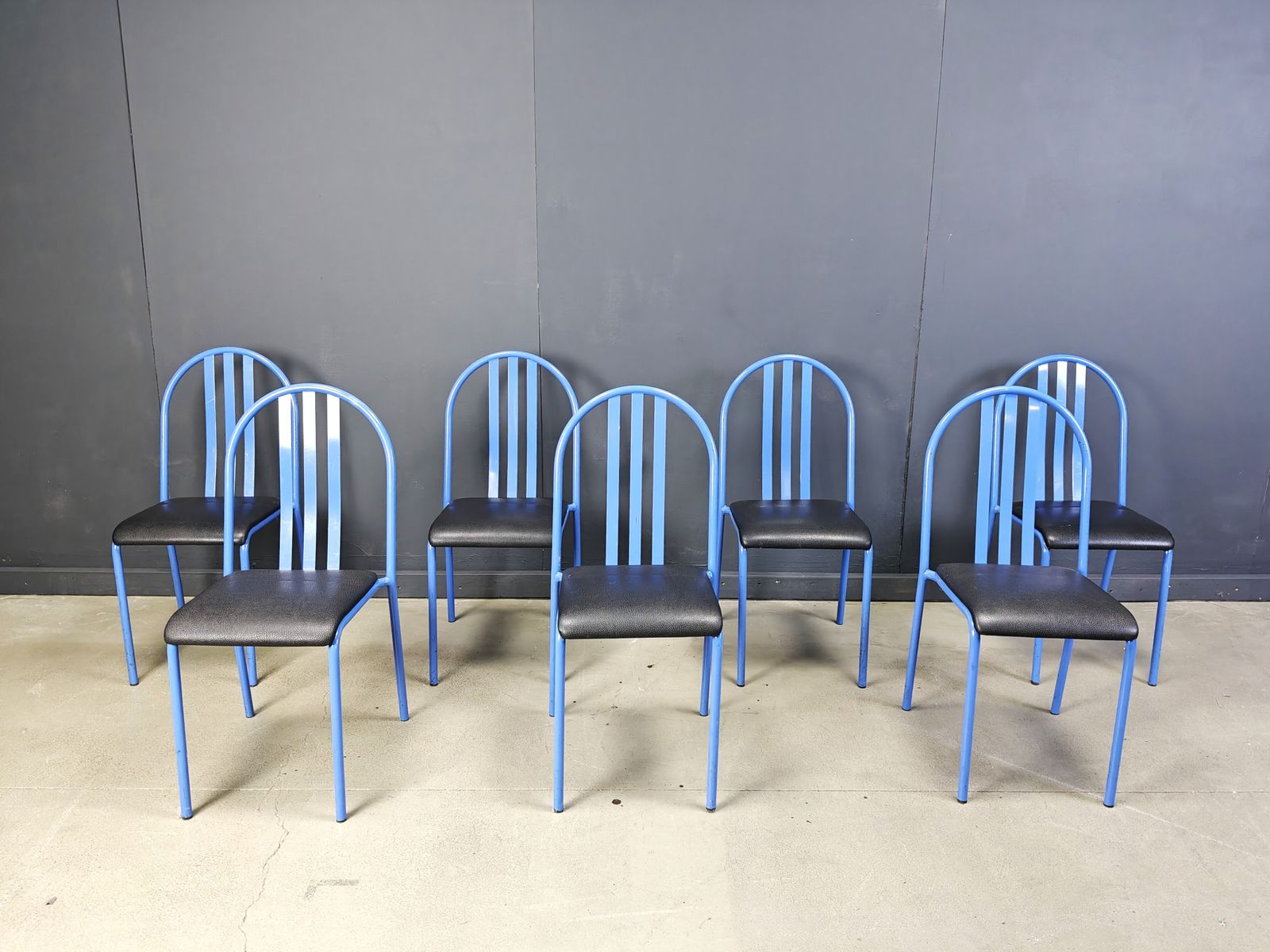 photo for sale Set Of Nr 222 Chairs By Robert Mallet Stevens, 1980s, Set Of 7