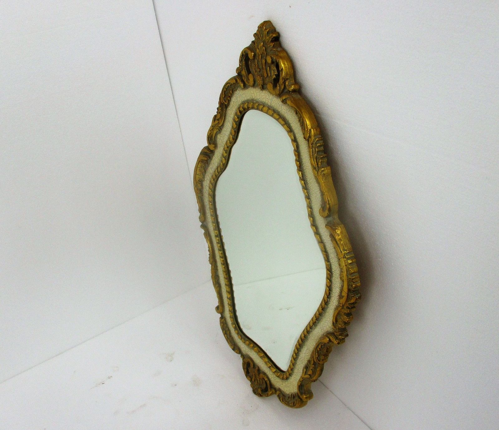 Gorgeous Large Ornate Oval Crackled White Wood Wall Hanging Mirror Romantic Holl photo Home Decor