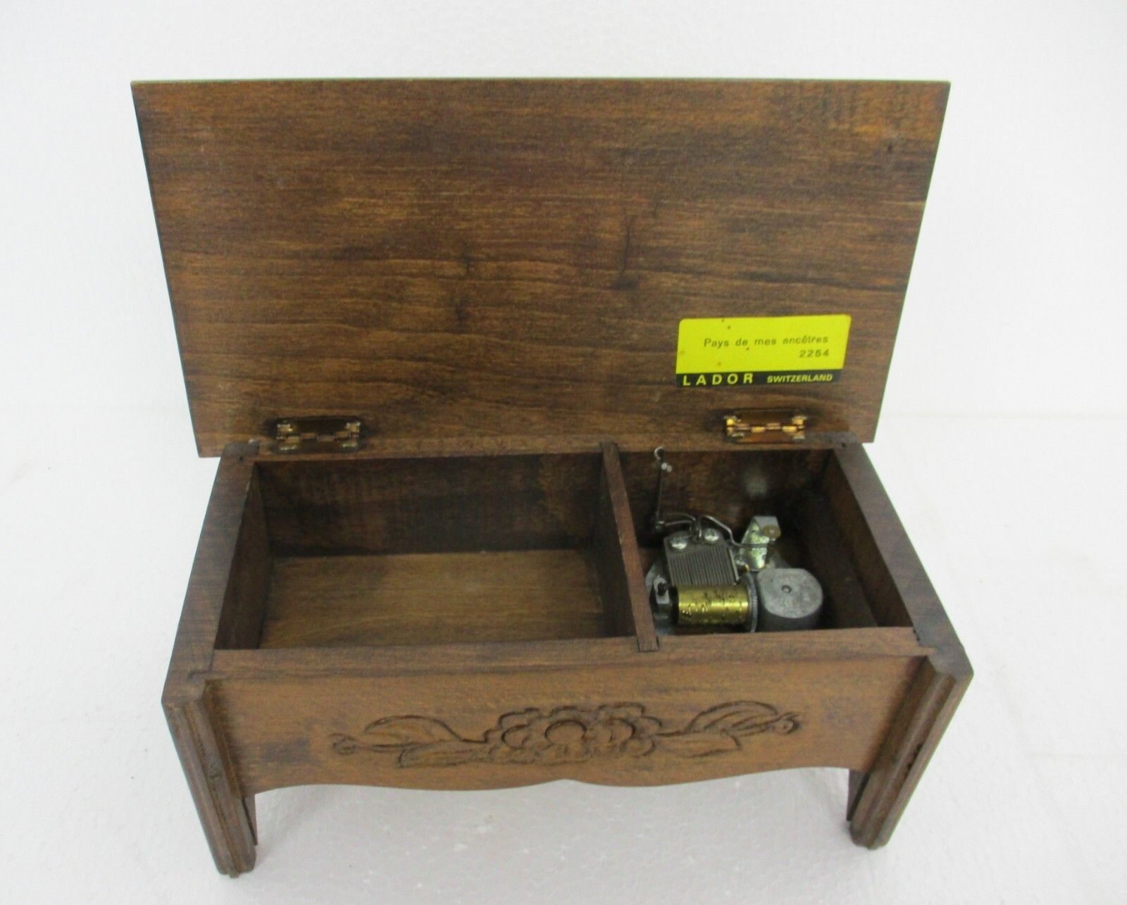 Breton Hand Carved Wooden Music Box Souvenir Beautiful photo vinterior