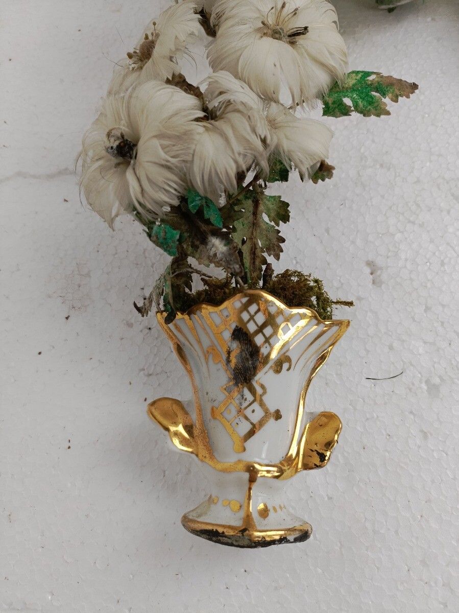 Couple Porcelain Fan Flair Vases Silk Flower Bridal Bouquet Vieux Paris Victoria photo for sale