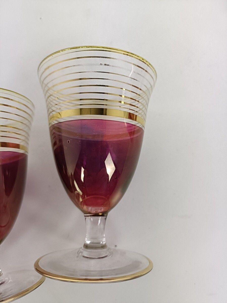 Bohemian Glass Art Deco Set Decanter 4 Shot Glasses Cranberry Gold Antique photo vinterior