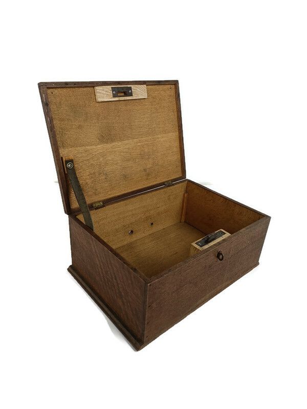 Merchant Cash Chest Money Box  Trinket Jewelry Box With Key Wood Antique