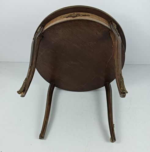 photo vinterior Round Italian Marquetry Wood Inlay Brass Trims Side Coffee Table Baroque Style V