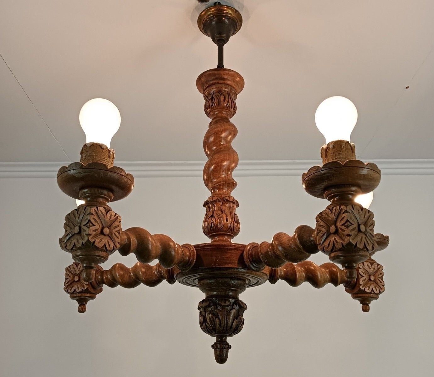 photo furniture Barley Twist Carved Wooden Wood Chandelier Ornate Gorgeous 6 Lights Arm Farmhous