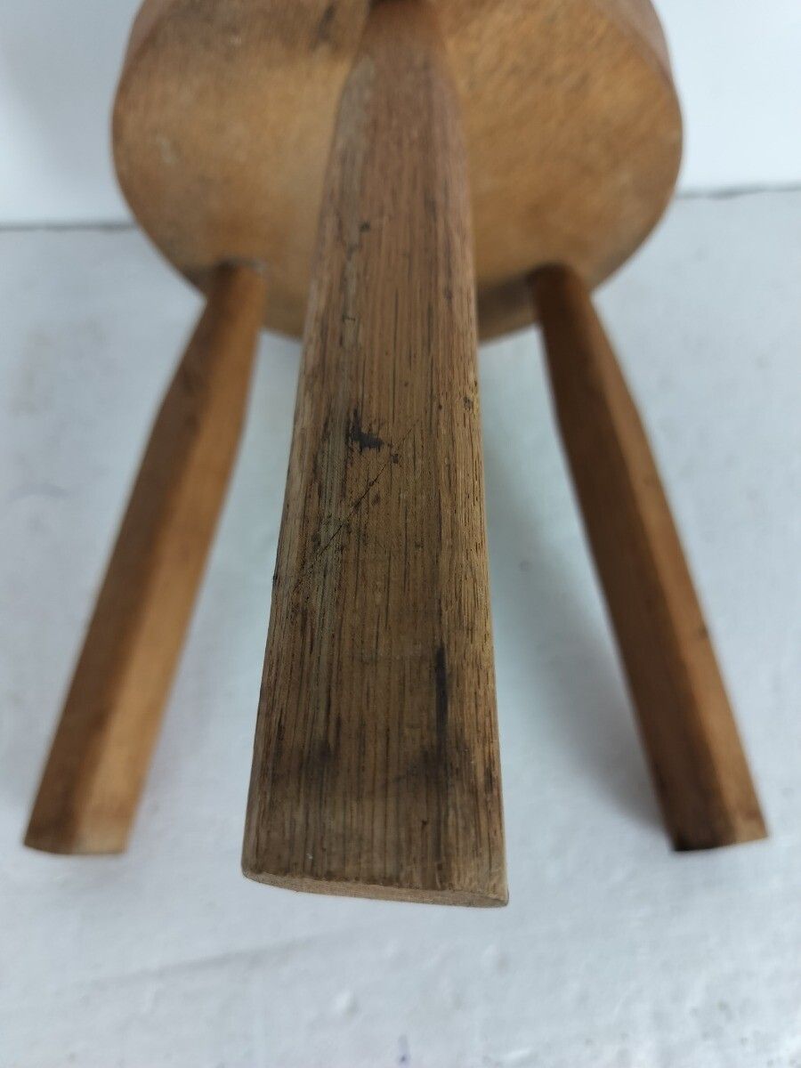 Milking Stool Pedestal Plant Stand Side Table Farmhouse Barn Farmhouse Style Vin photo vinterior