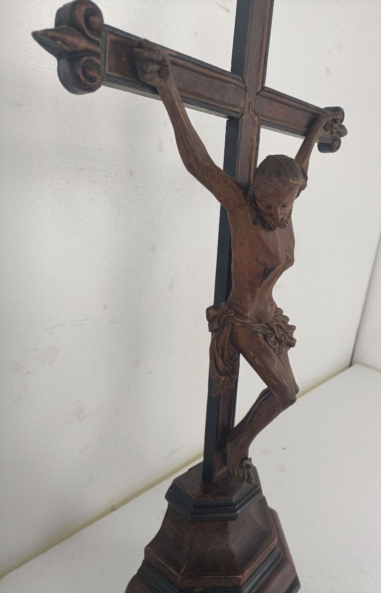 Standing Crucifix Cross Hand Carved Wood Wooden Art Piece Corpus French Magnific photo buy
