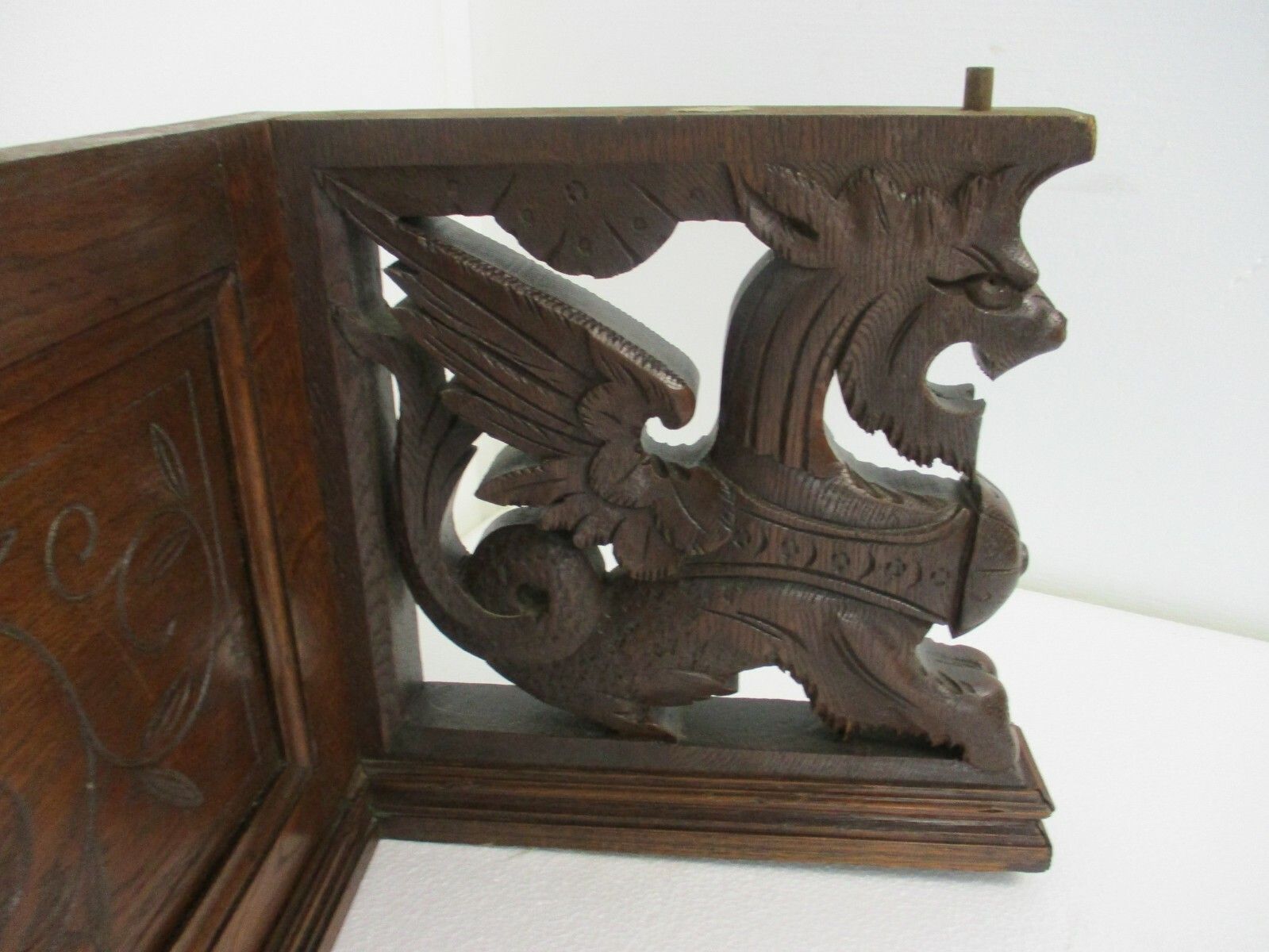 Lion Heads Hand Carved Wood Pediment Ornate Over Door Architectural Reclaimed photo vinterior