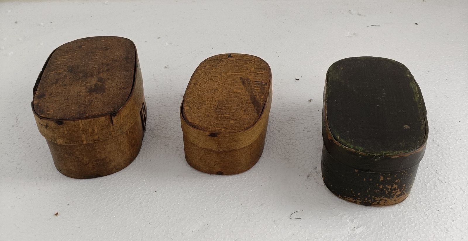 Home Decor Set Of Three Small Antique  Wooden Cheese Boxes  Bent Wood Primitive Htf Art Nou photo