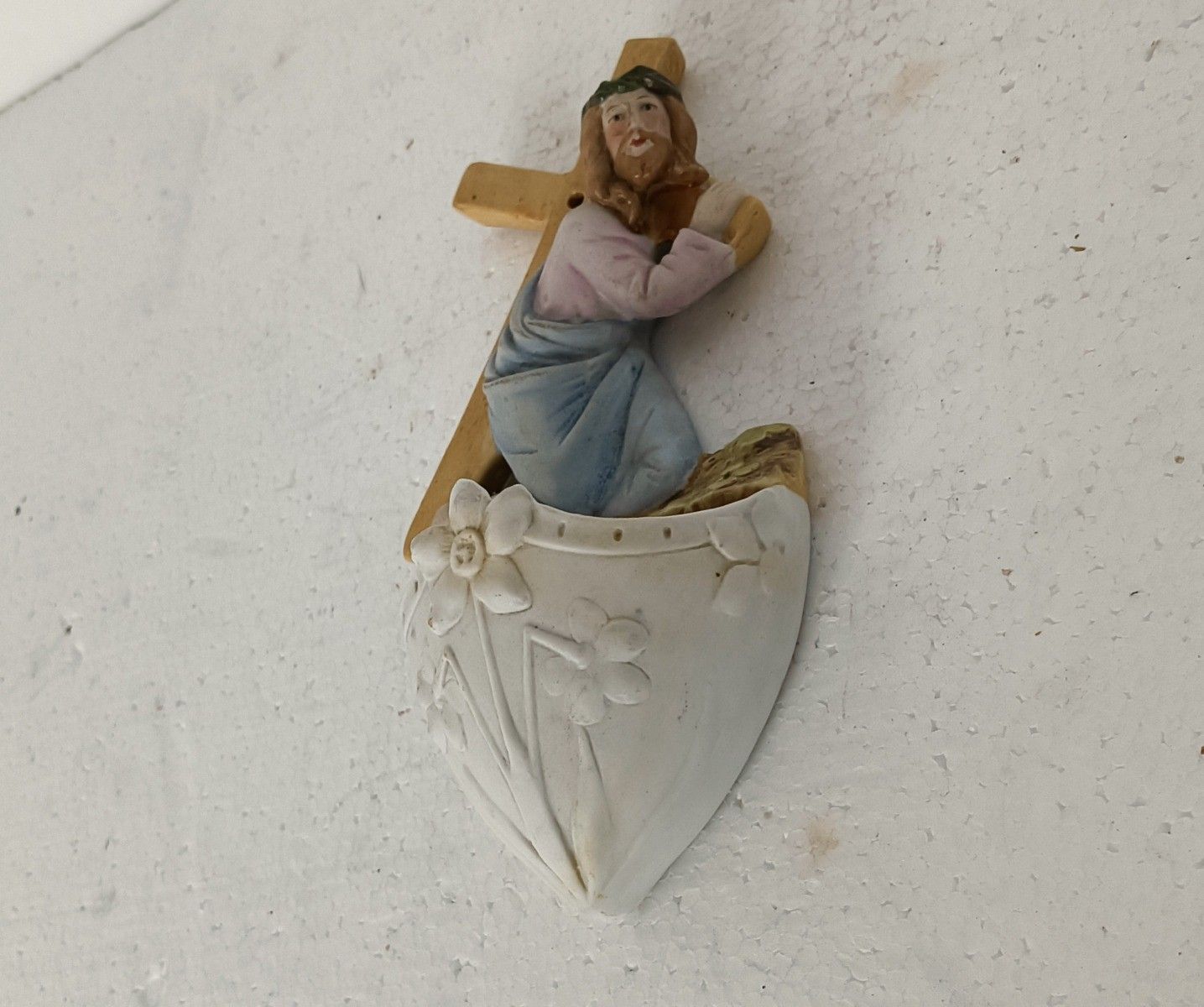 Beautiful Antique Porcelain Holy Water Font Porcelain Jesus Carrying The Cross P photo Art