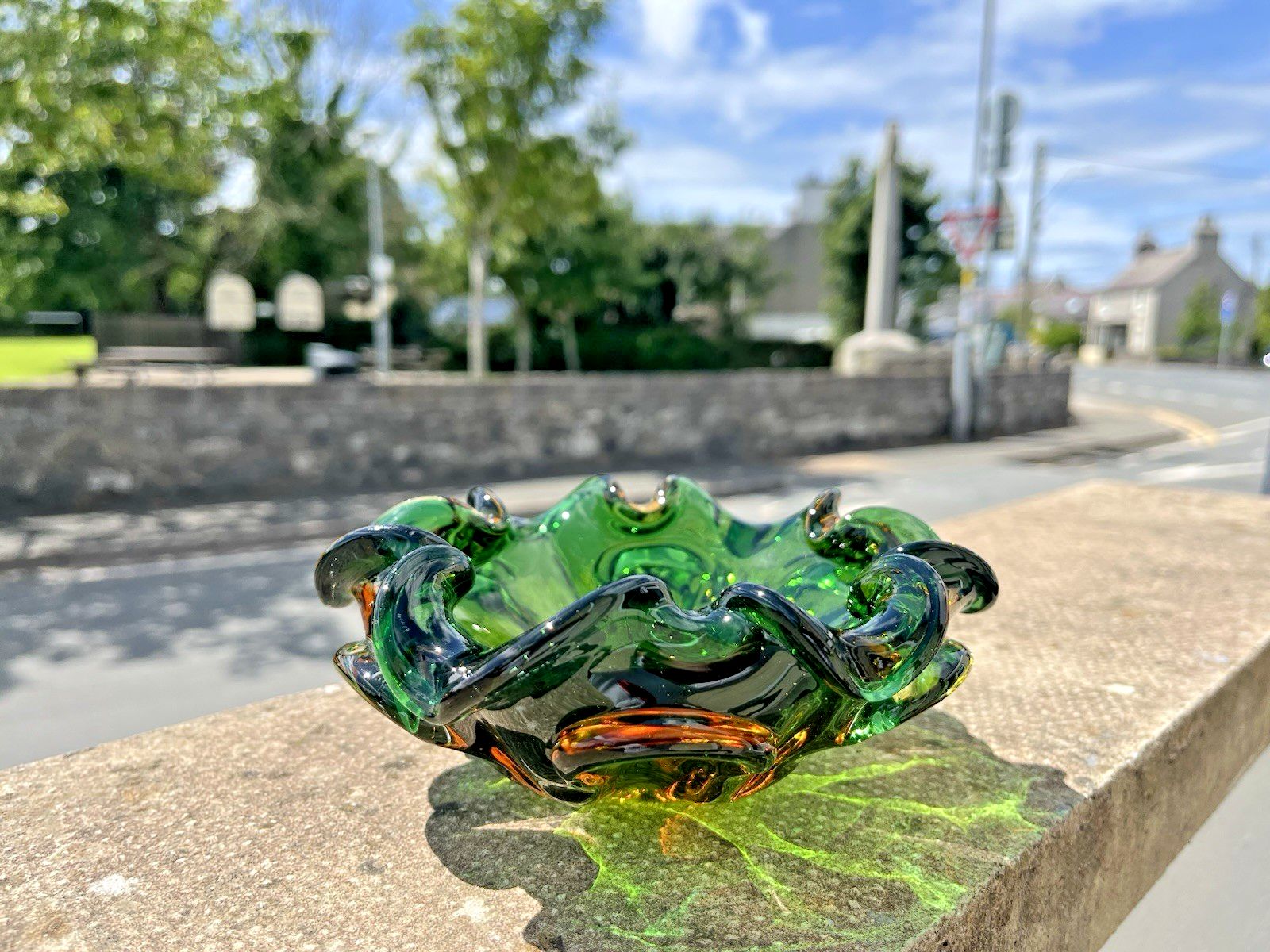 photo vinterior Mid Century Murano Sommerso Green Amber Clear Glass Ashtray Bowl Geode Vintage