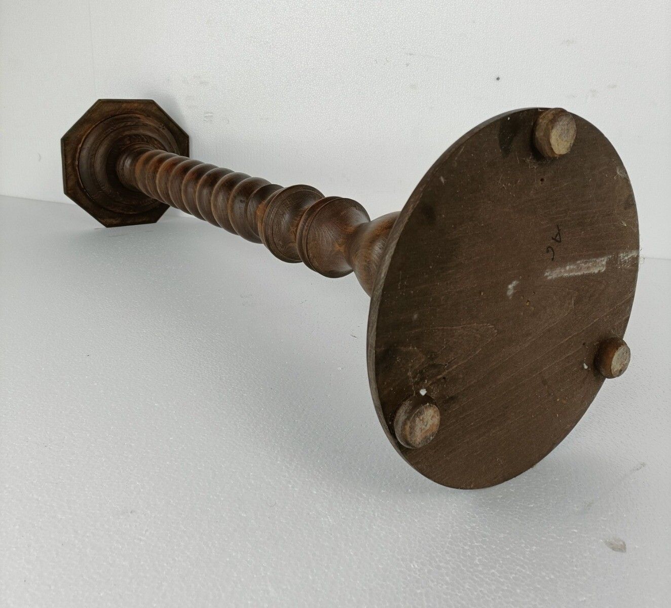 Hand Carved Wooden Barley Twist Pedestal Display Side Table Plant Stand Barn Cou photo vintage