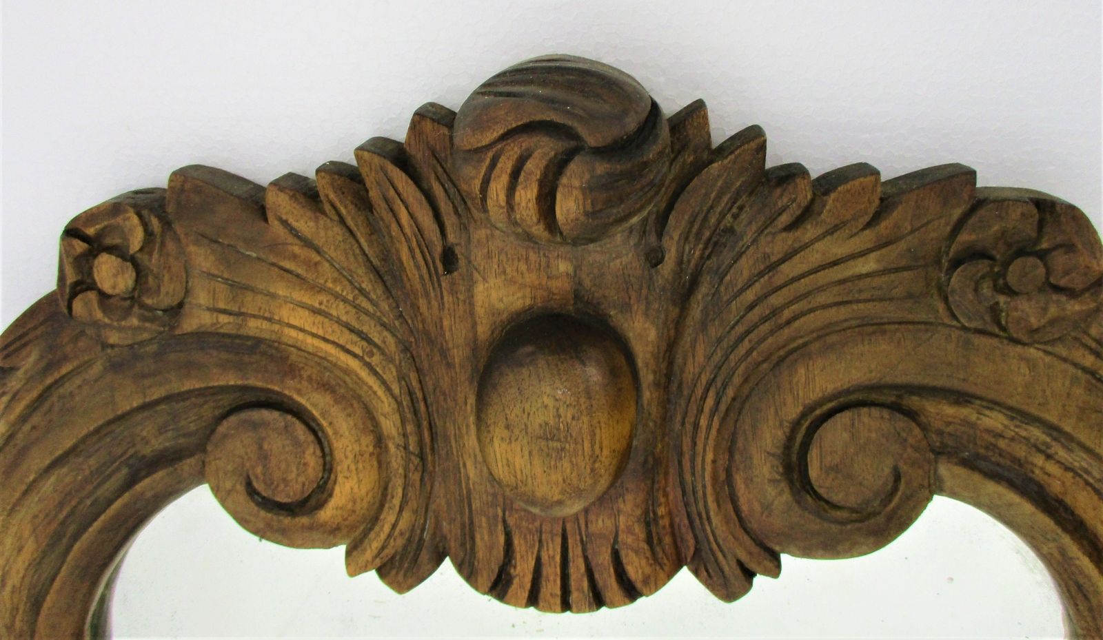 Large Beautiful Ornate Wooden Oak Wall Hanging Mirror Romantic Hollywood Regency photo for sale