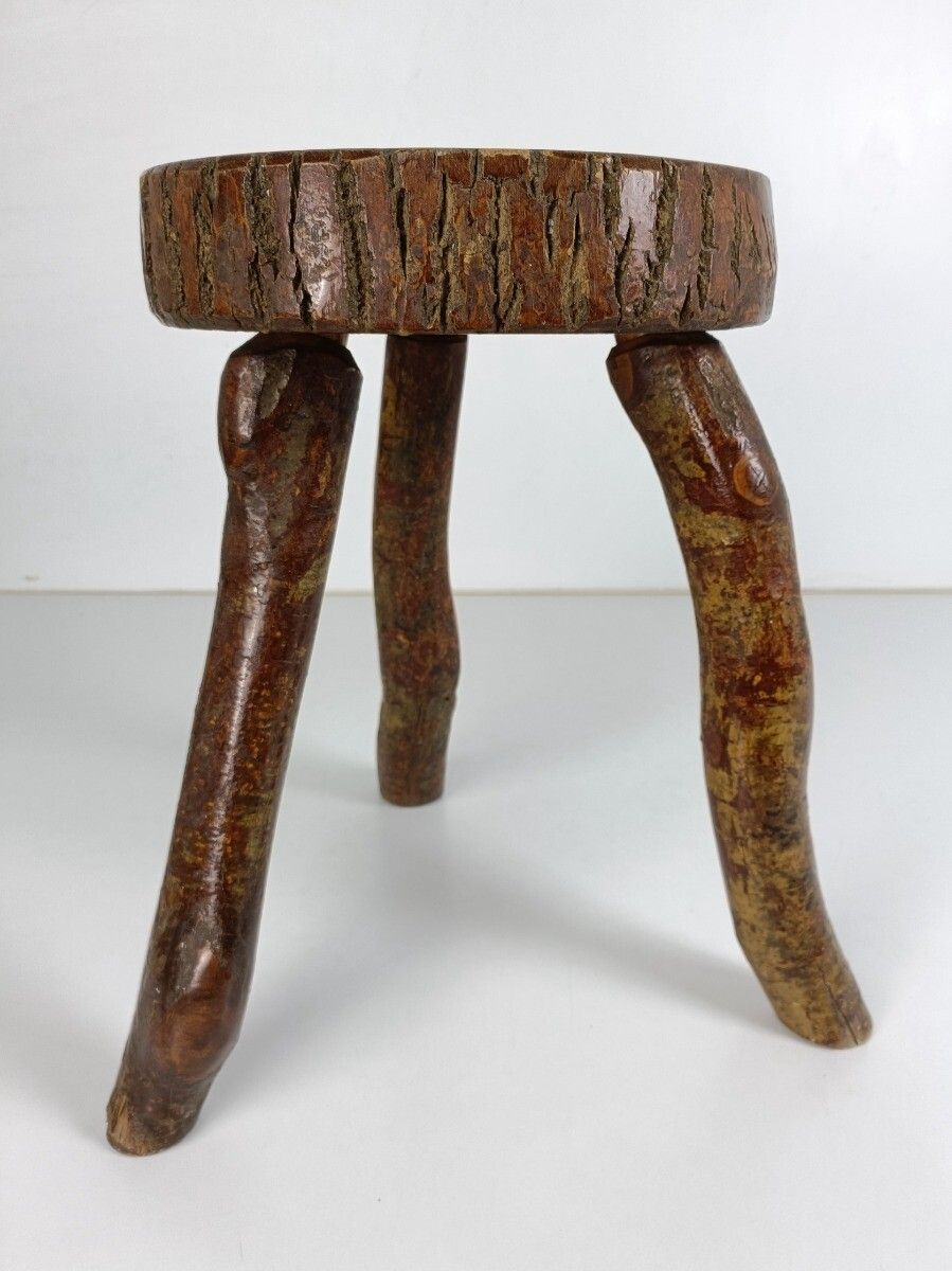 Hand Carved Wood Milking Stool Pedestal Table Pedestal French Brutalist Steampun photo vinterior