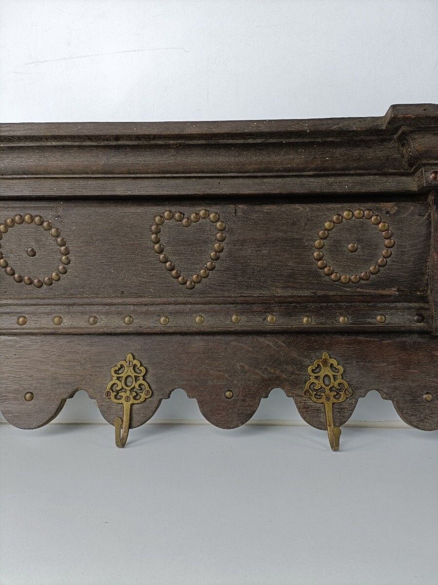 Magnificent Antique Carved Wood Coat Hat Rack Ornate Etched Hand Carved Wood Hob photo vinterior