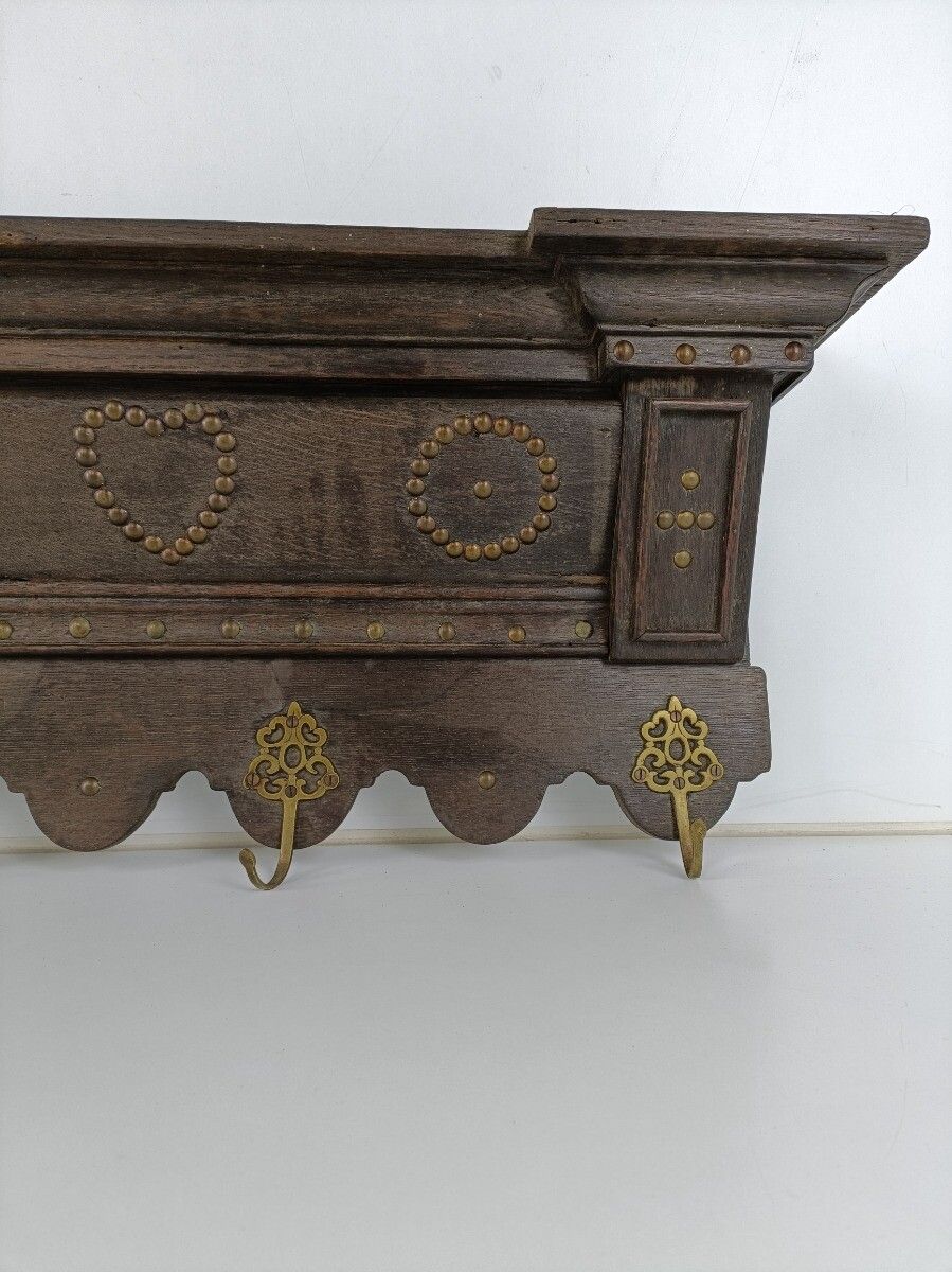 photo furniture Magnificent Antique Carved Wood Coat Hat Rack Ornate Etched Hand Carved Wood Hob