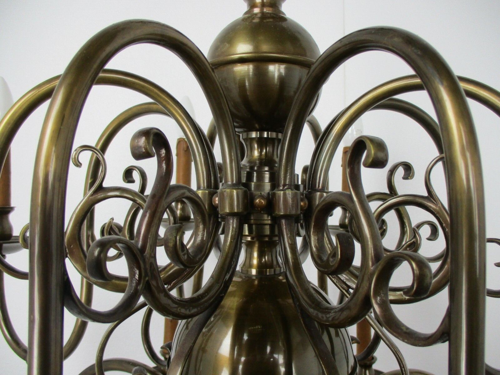Huge Flemish Double 16 Arms Castle Chandelier Bronze Gilded With Butler Bell Wow photo vinterior