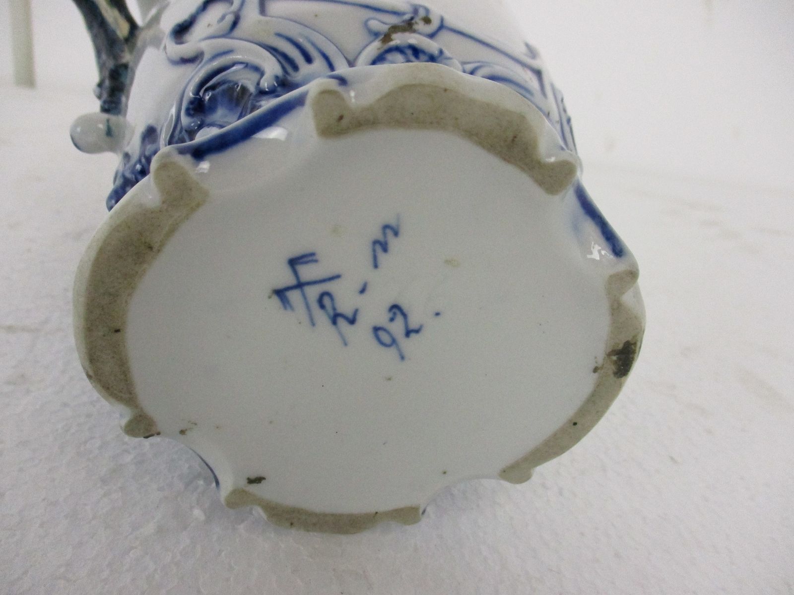 photo furniture Antique 19th Century Rauenstein Vase Jar Porcelain Germany Marked Blue White