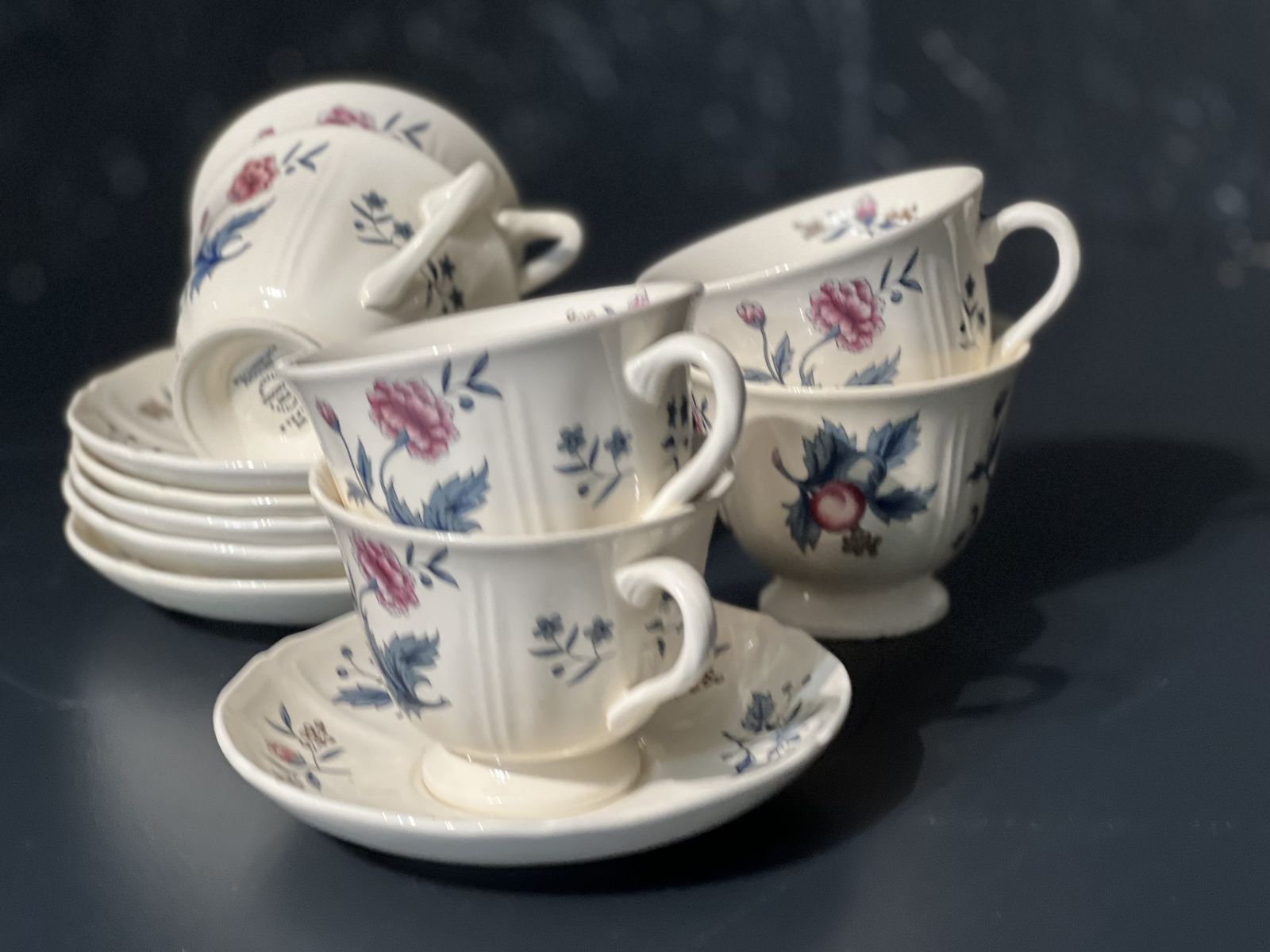 Wedgeood Tea Service (Williamsbutg, Potpourri) photo furniture