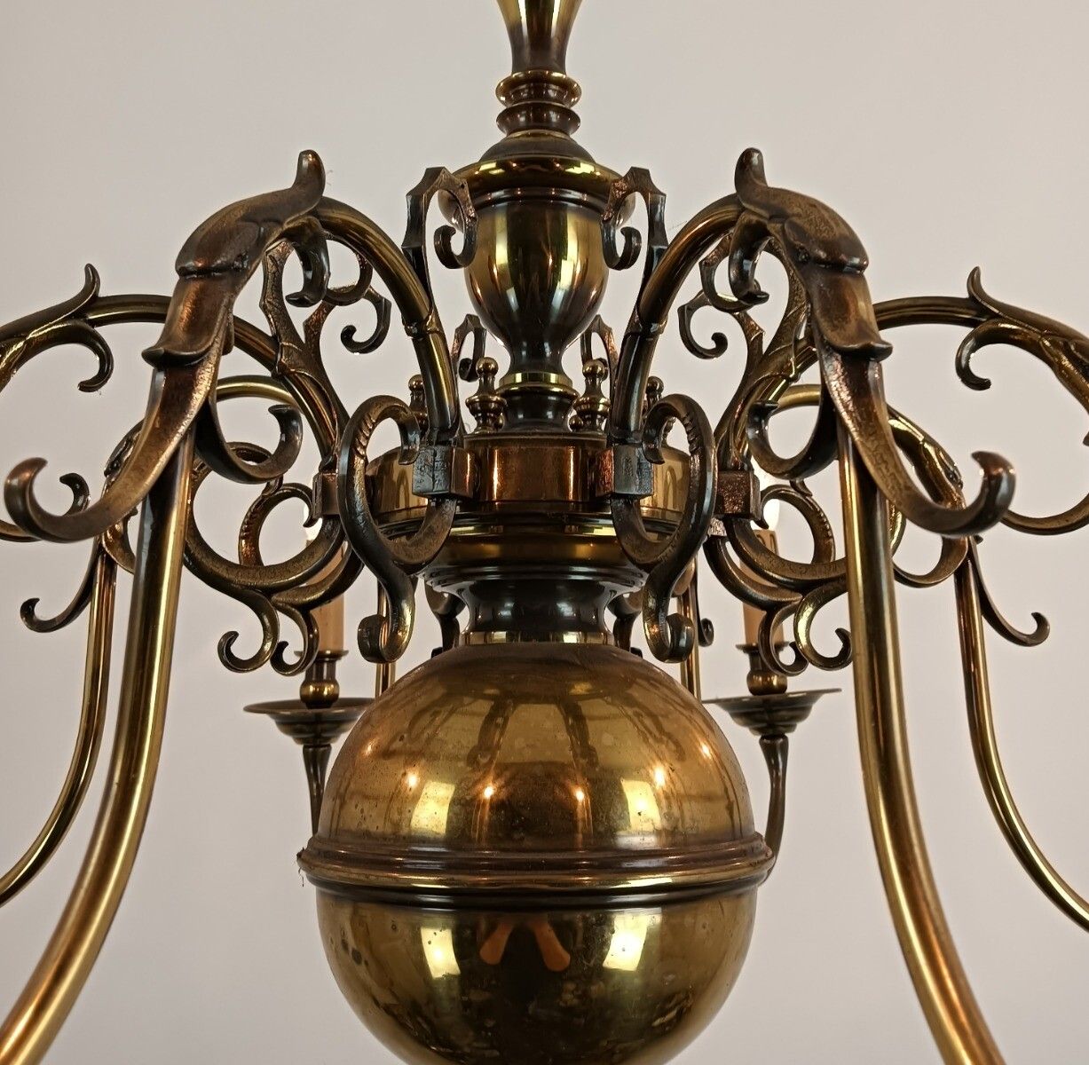 Xl Flemish Dutch Ornate Chandelier 8 Lights Arm Stunning Eagles Fish Vintage Bar photo Lighting