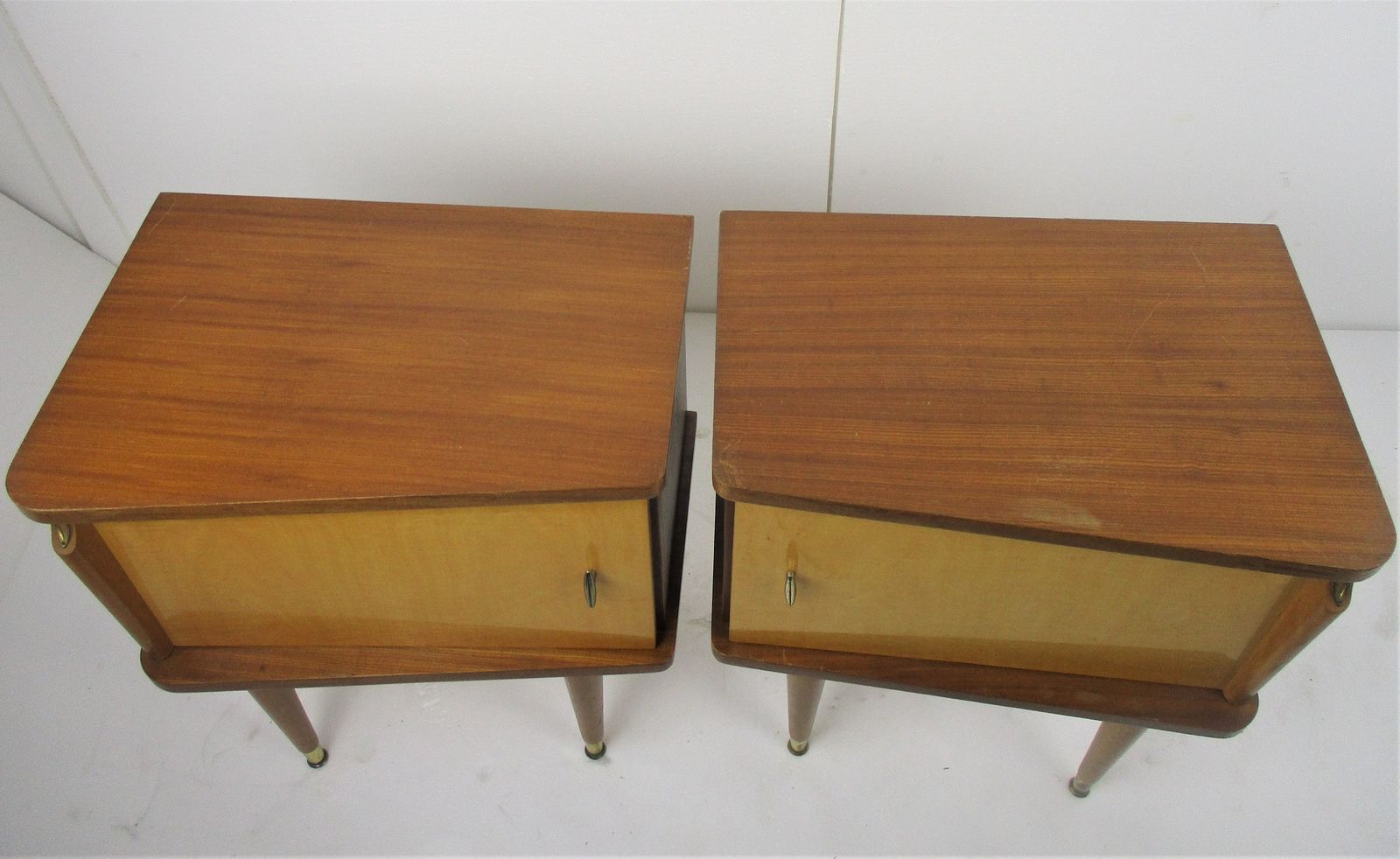 Vintage Nightstands End Tables Mid Century Modern Wood Retro Two Toned Wow Pair photo Furniture