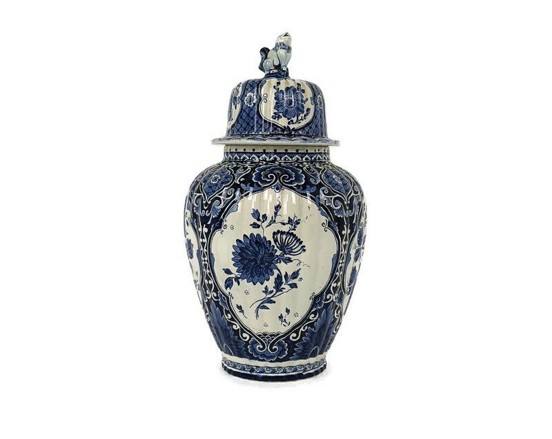 Large Royal Sphinx Maastricht Delft Vase Urn Marked Blue White Foo Dog  Beauti