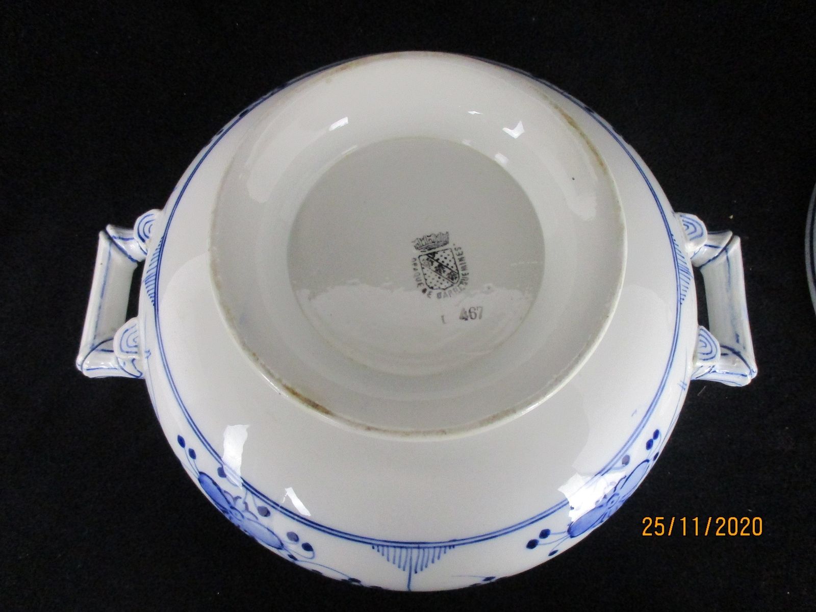 photo furniture Antique Royal Copenhagen Blue Fluted Soup Tureen Dish Marked Sarreguemines 1875
