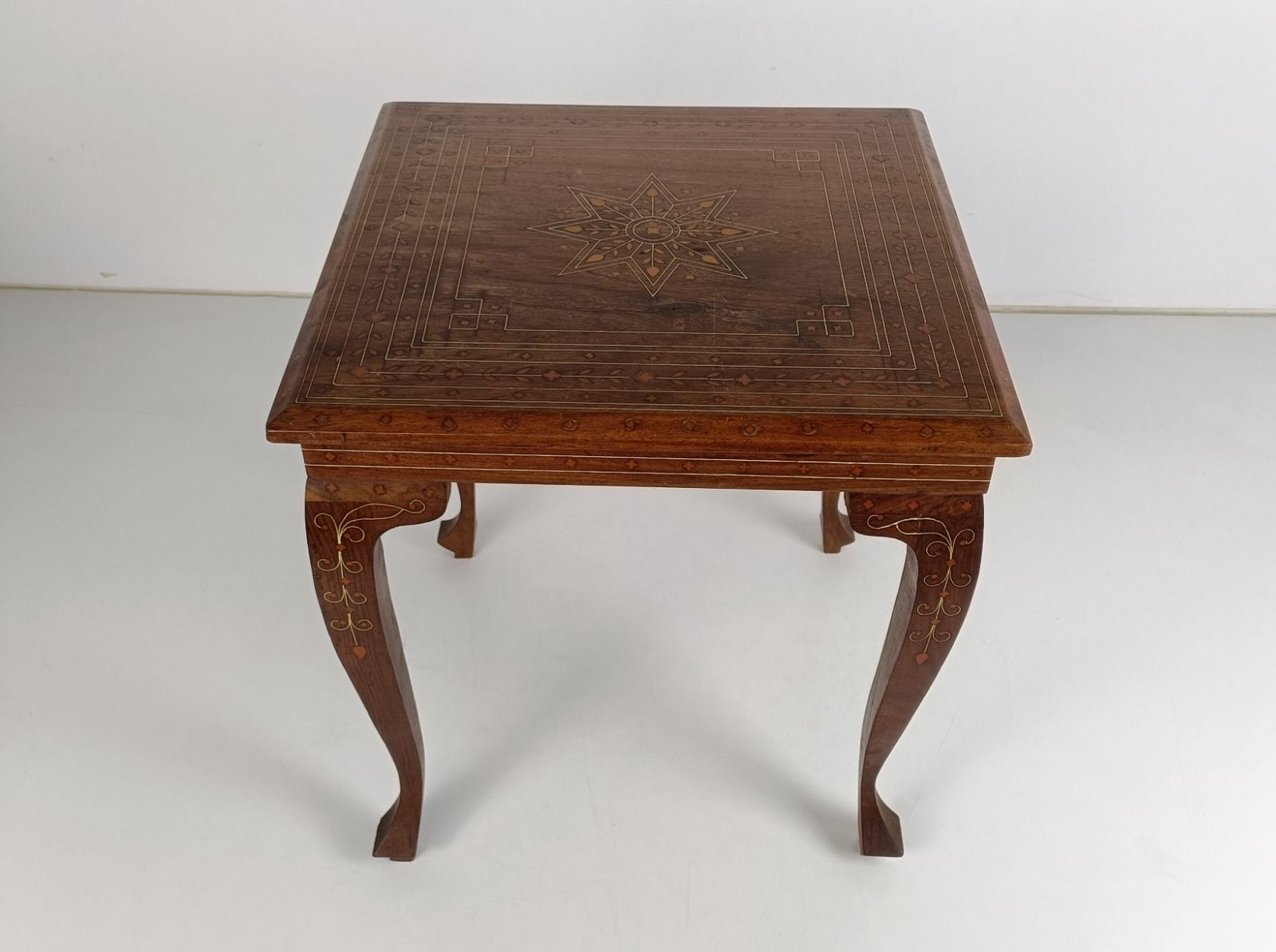 Small Vintage Side Occasional Wine Table Vintage Carved Wood Inlay Louis XV Legs photo for sale