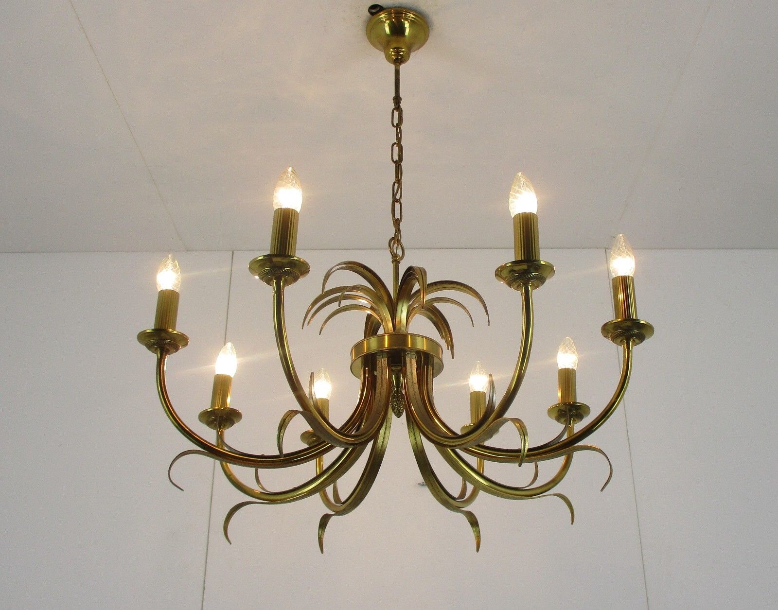 Hollywood Regency Chandelier 8 Arm Lights Pine Aplle Leafs Brass Beautiful Vtg photo furniture