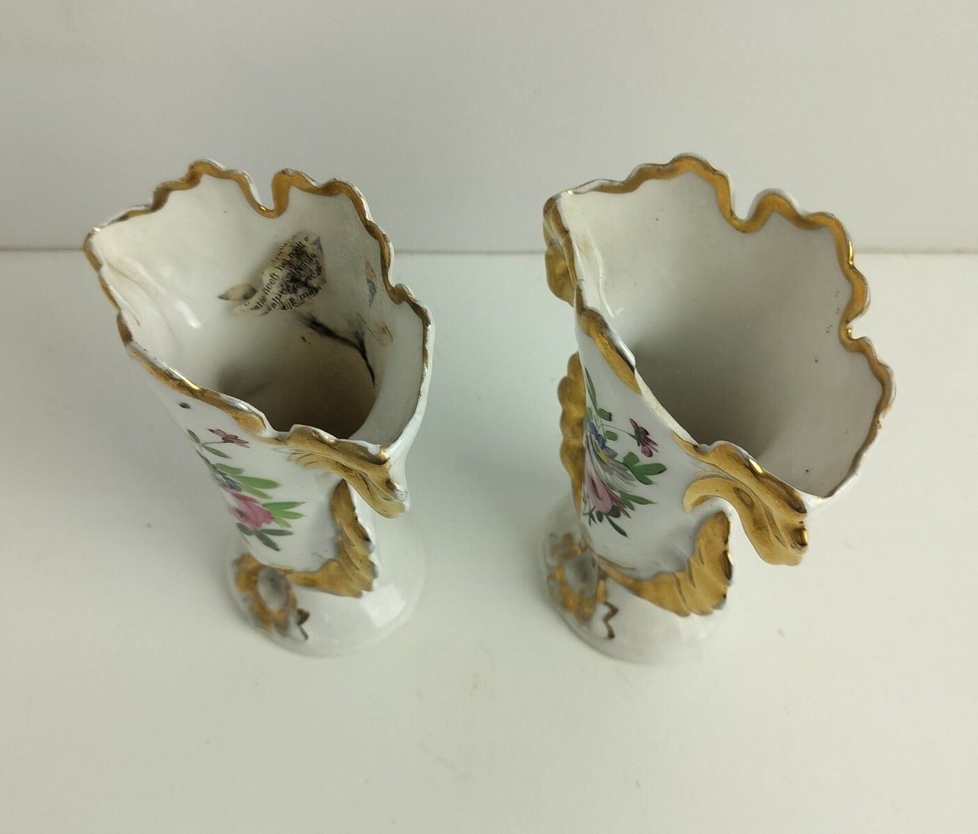 Small Lovely Couple Antique French  Porcelain Fan Flair Bridal Vases  Hand Paint photo vinterior