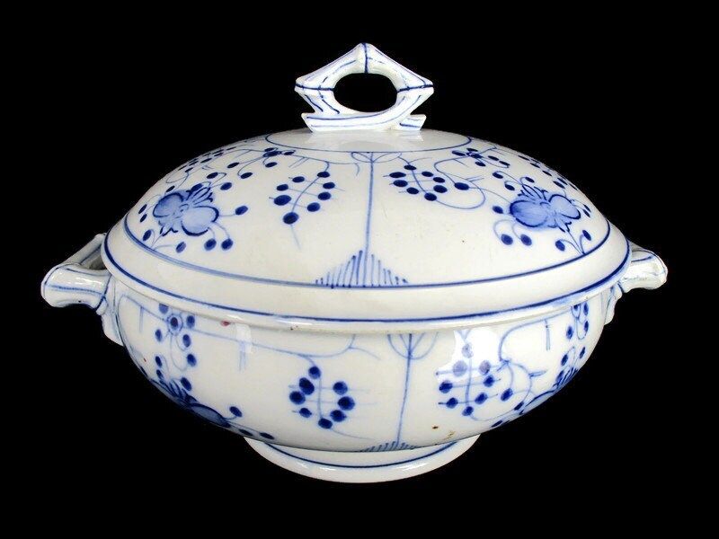 Antique Royal Copenhagen Blue Fluted Soup Tureen Dish Marked Sarreguemines 1875