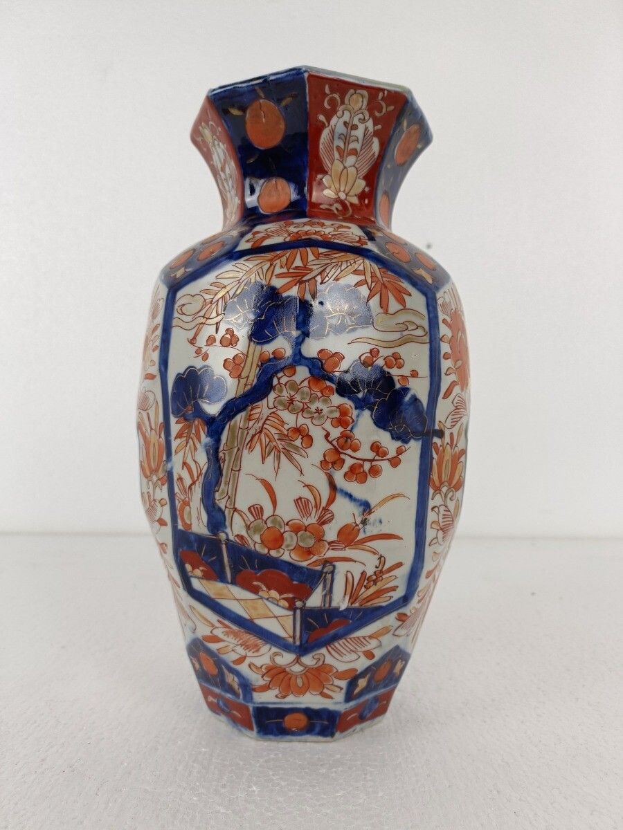 Japanese Imari Vase Hand Painted Antique 1900s photo furniture