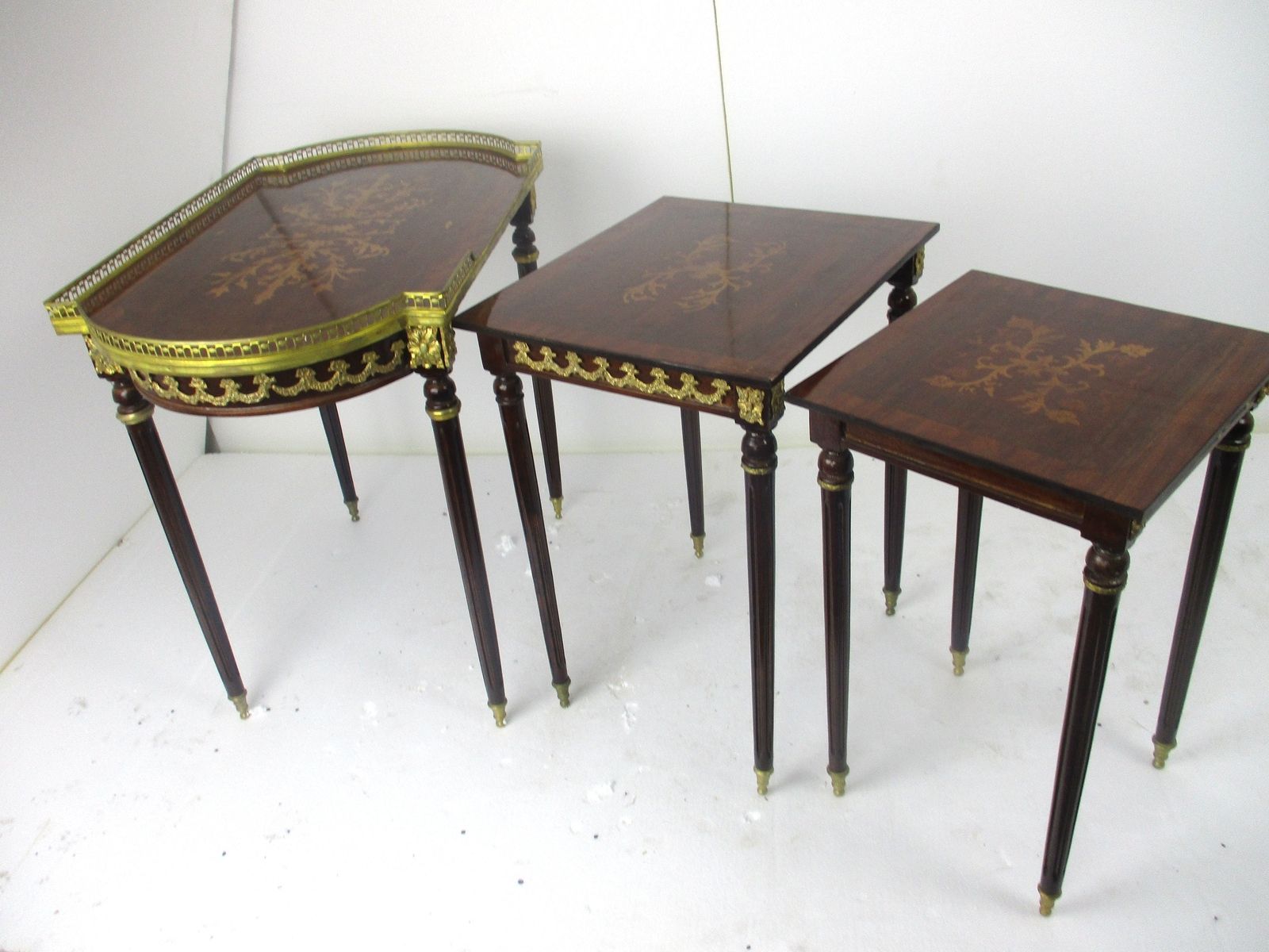photo furniture Set Of 3 Vintage Nesting Stacking Coffee Side Tables Brass Marquetry Italy Itali