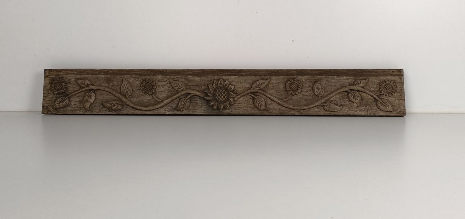Antique Hand Carved Wooden Pediment Corbel Architectural Slat Sunflowers Beautif photo furniture