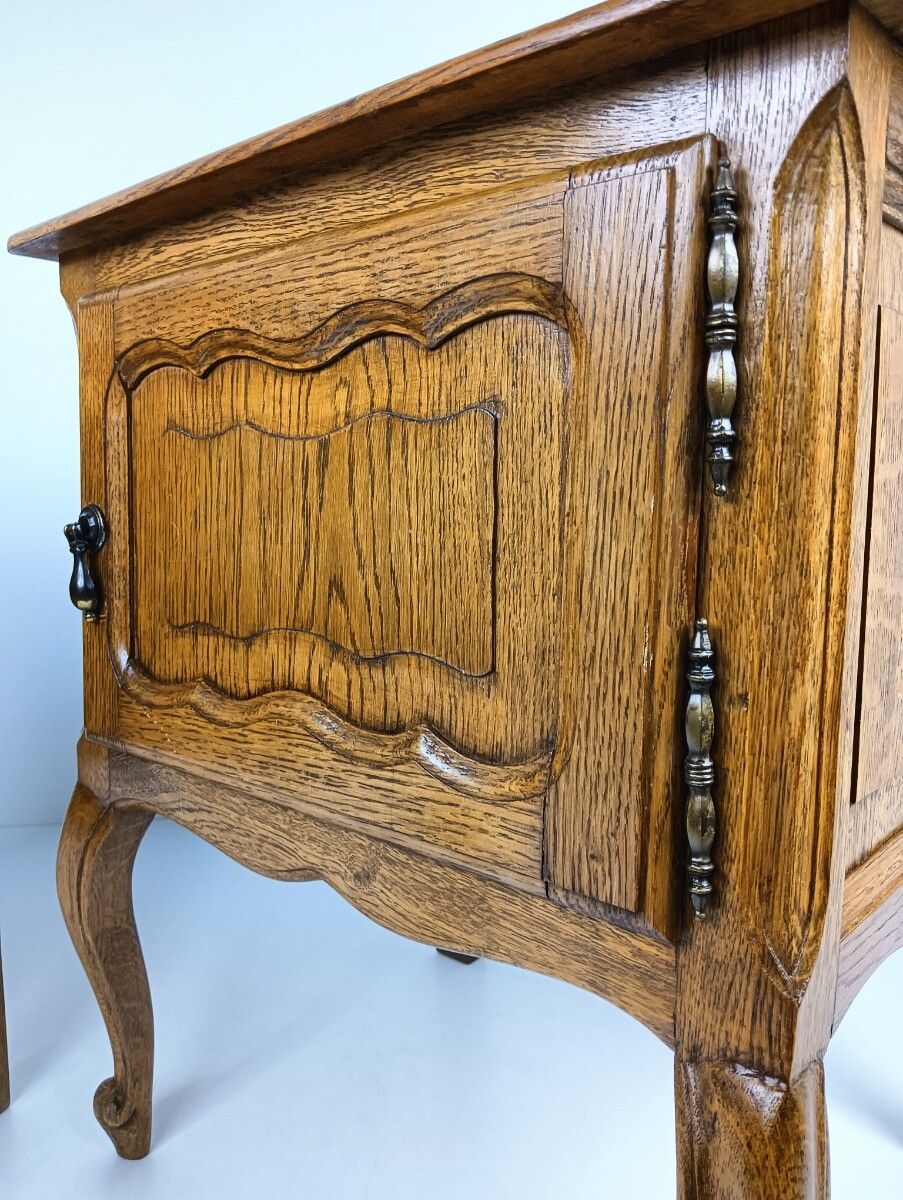 Pair Of Nightstands End Tables Cabinets Louis XV Style Bedroom Cabinets Wood Cou photo Furniture