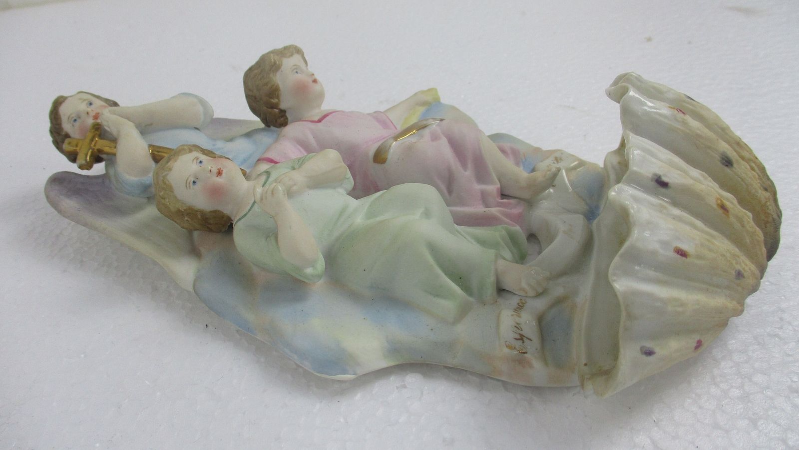 French Holy Water Font Vessel Infant Angels Jesus Christ Crucifix  Bisque Htf Lo photo Home Decor