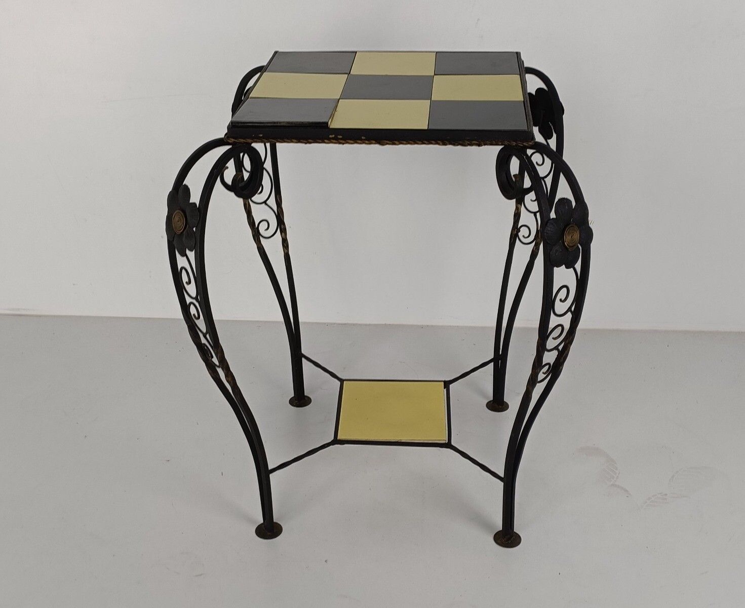 Vintage Side Coffee Occasional Table Gorgeous Modernist Wrought Iron Flowers Bla photo furniture